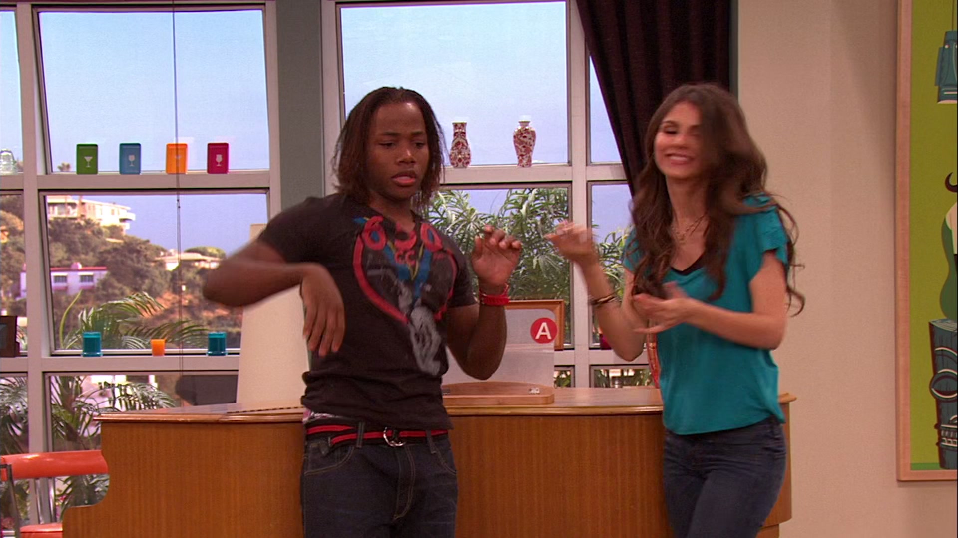 Victorious_S02E03_IceCreamForKe_ha_VJBR_1297.jpg