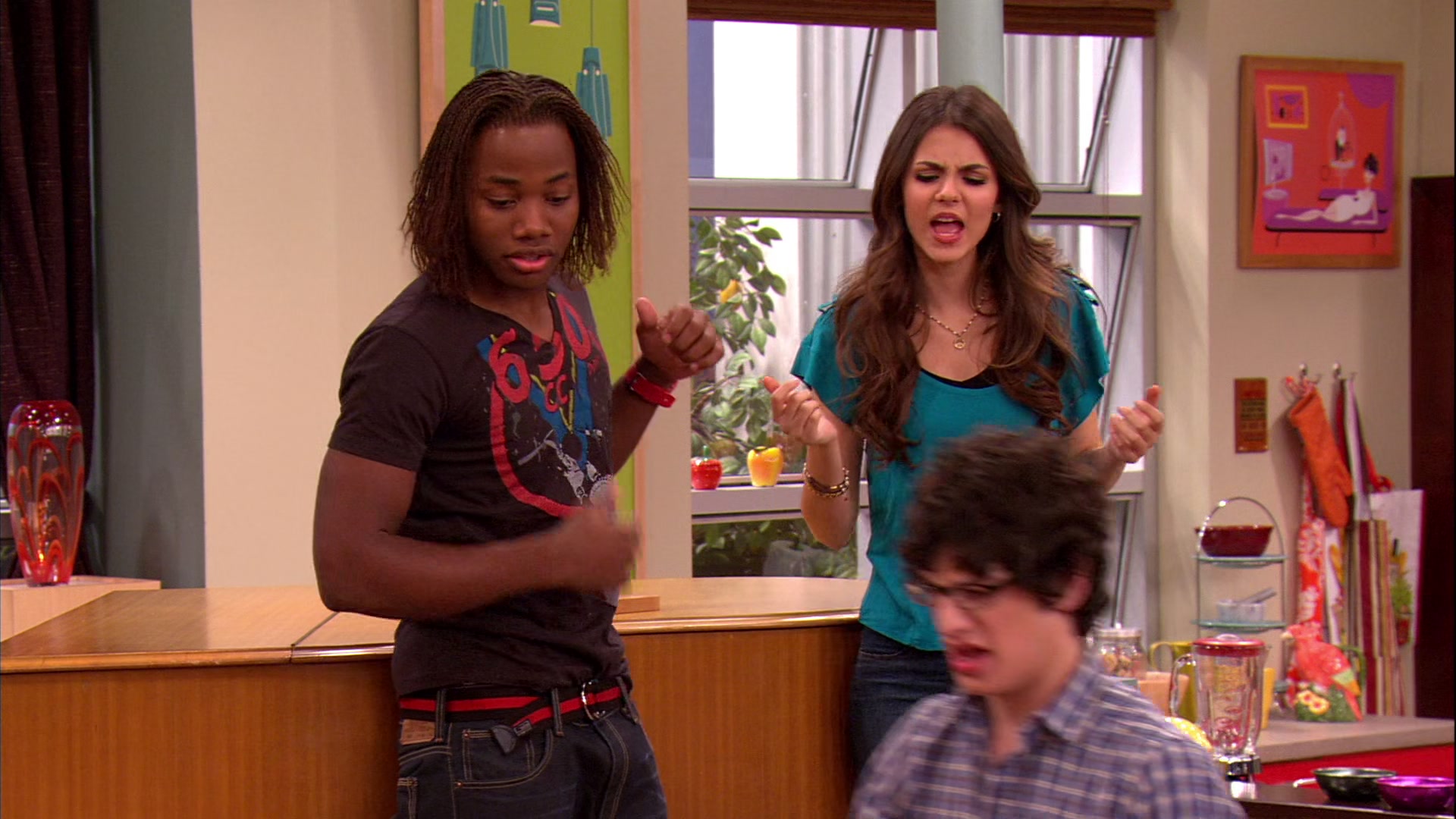 Victorious_S02E03_IceCreamForKe_ha_VJBR_1302.jpg