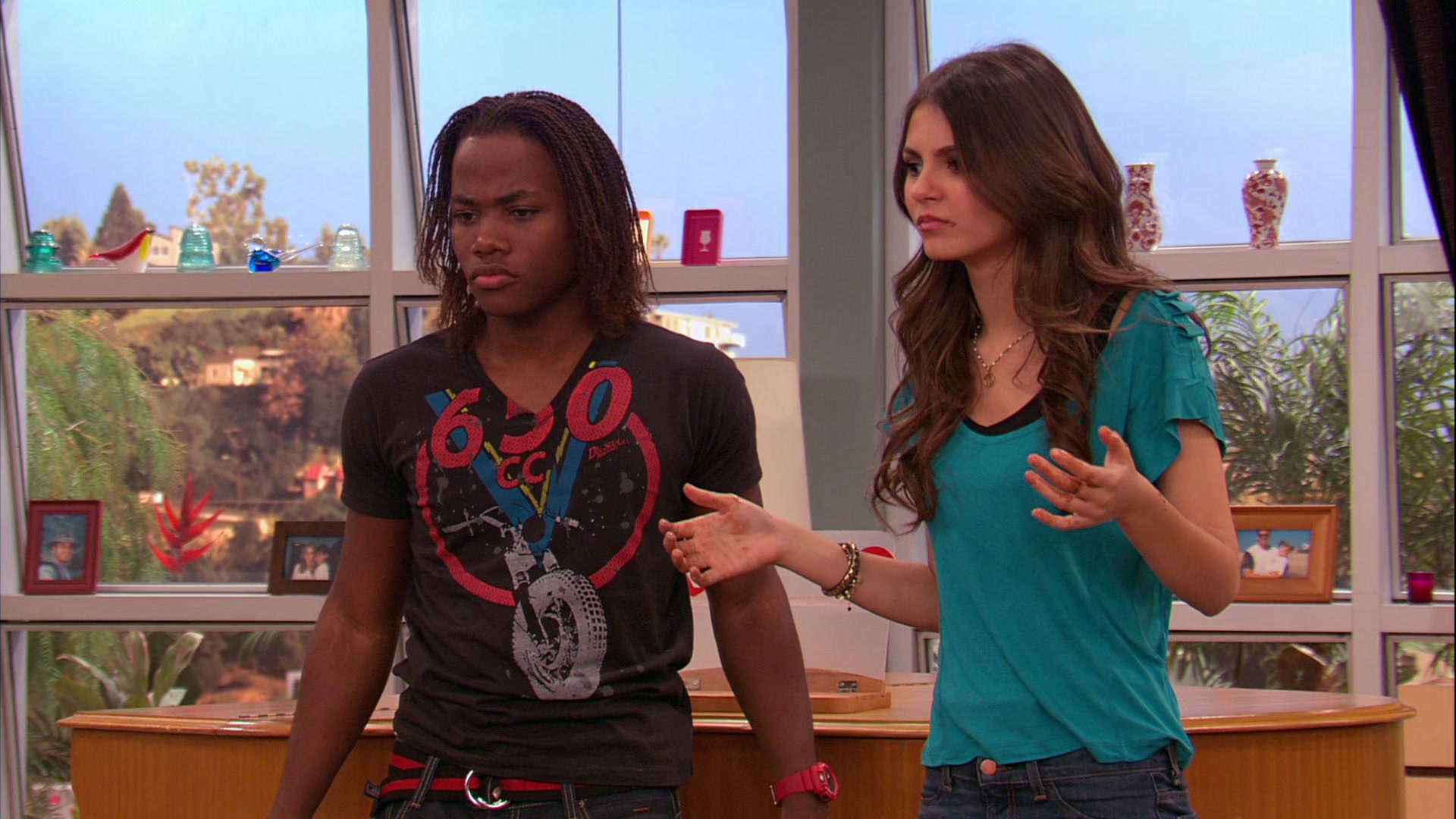 Victorious_S02E03_IceCreamForKe_ha_VJBR_1320.jpg