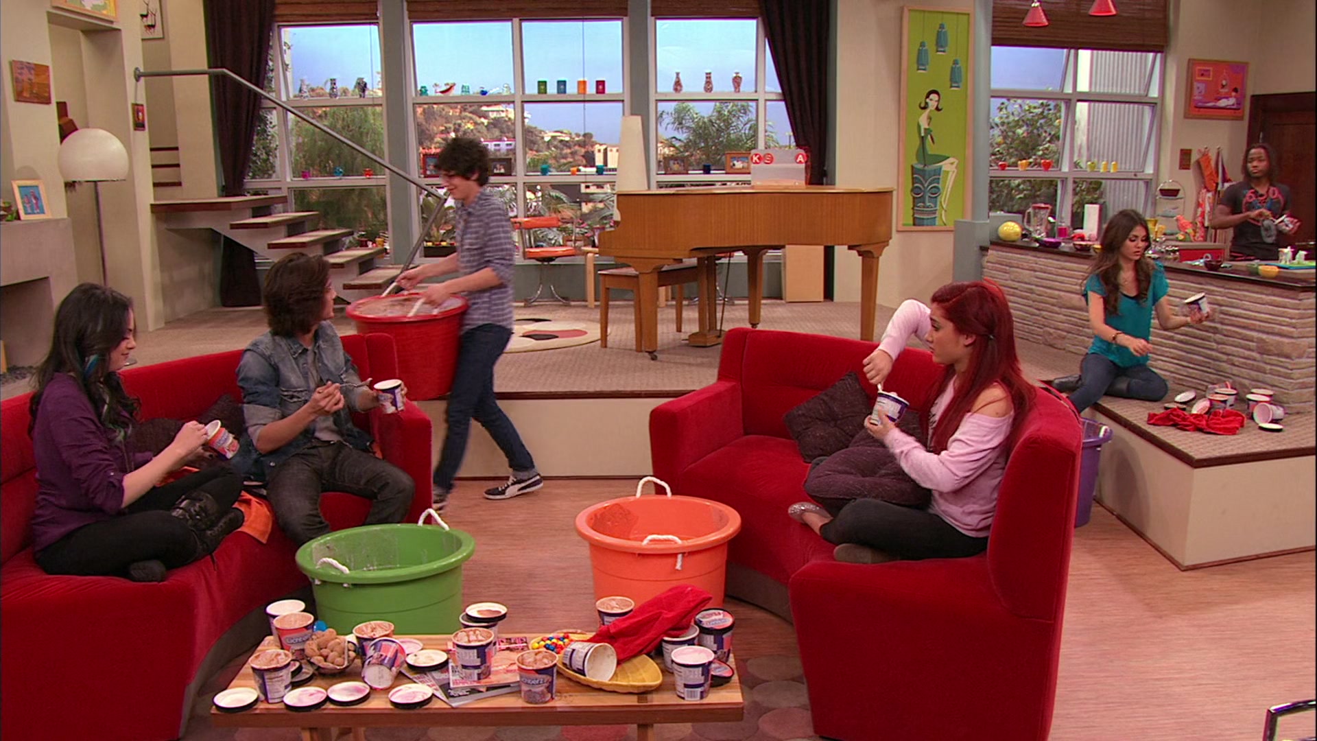 Victorious_S02E03_IceCreamForKe_ha_VJBR_1347.jpg