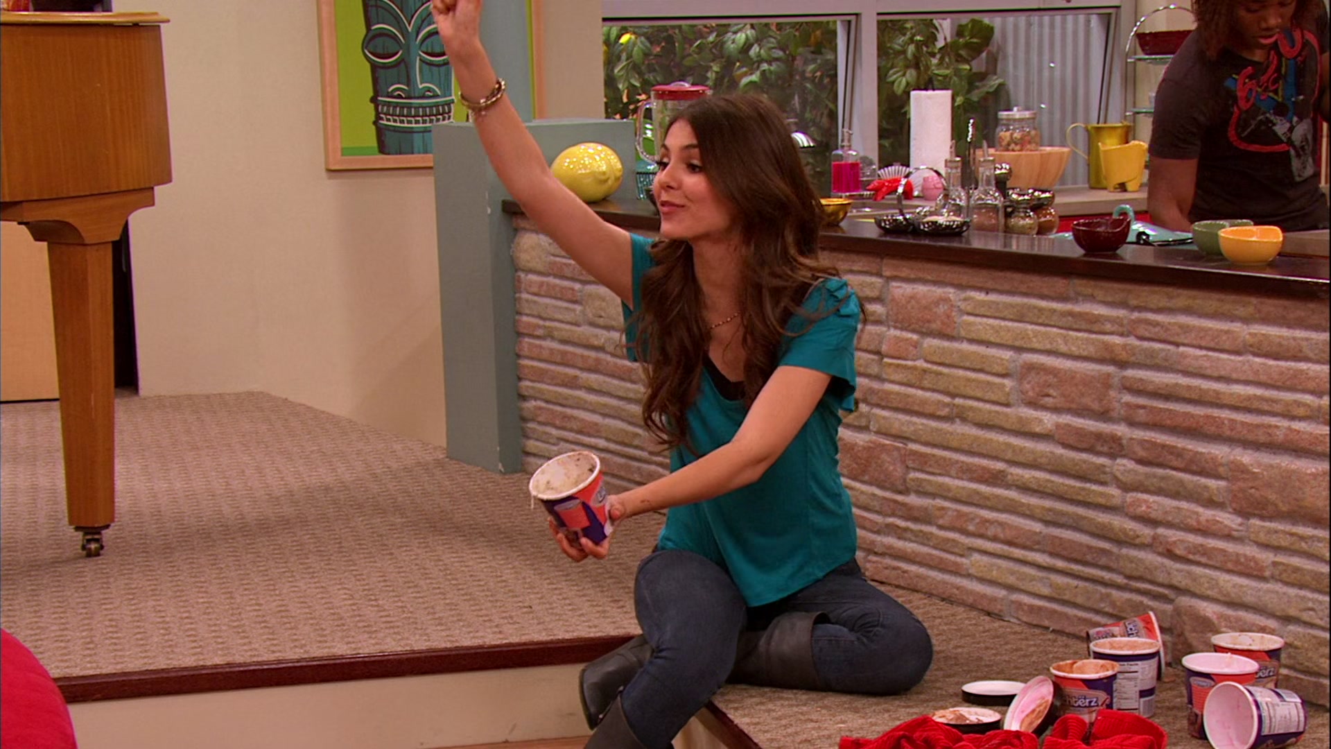 Victorious_S02E03_IceCreamForKe_ha_VJBR_1363.jpg