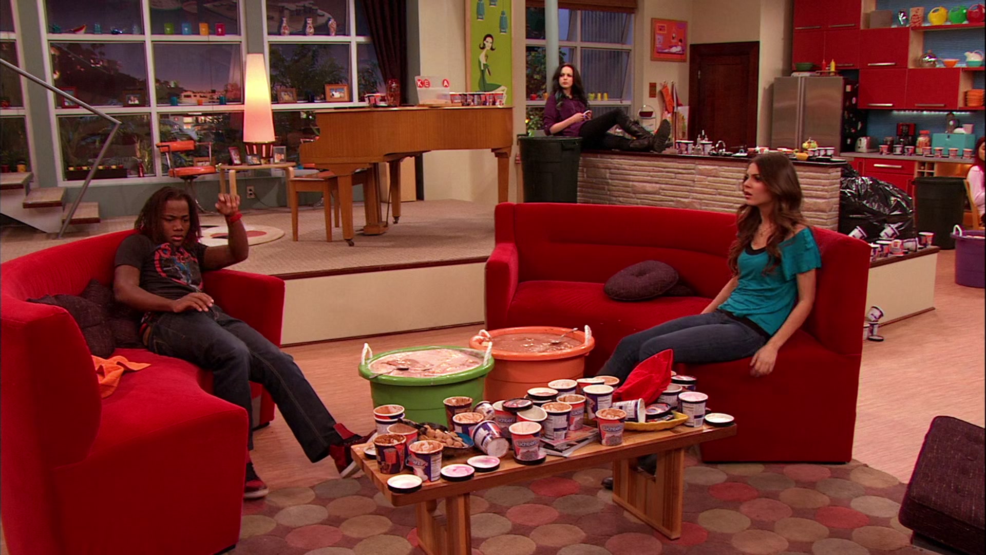 Victorious_S02E03_IceCreamForKe_ha_VJBR_1471.jpg