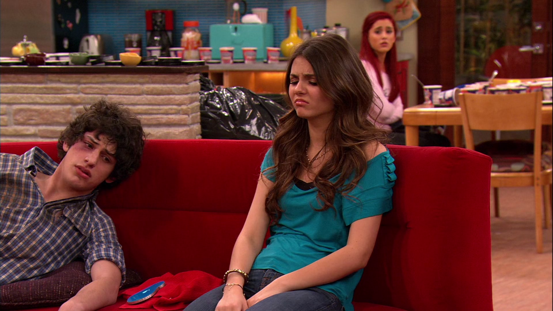 Victorious_S02E03_IceCreamForKe_ha_VJBR_1639.jpg