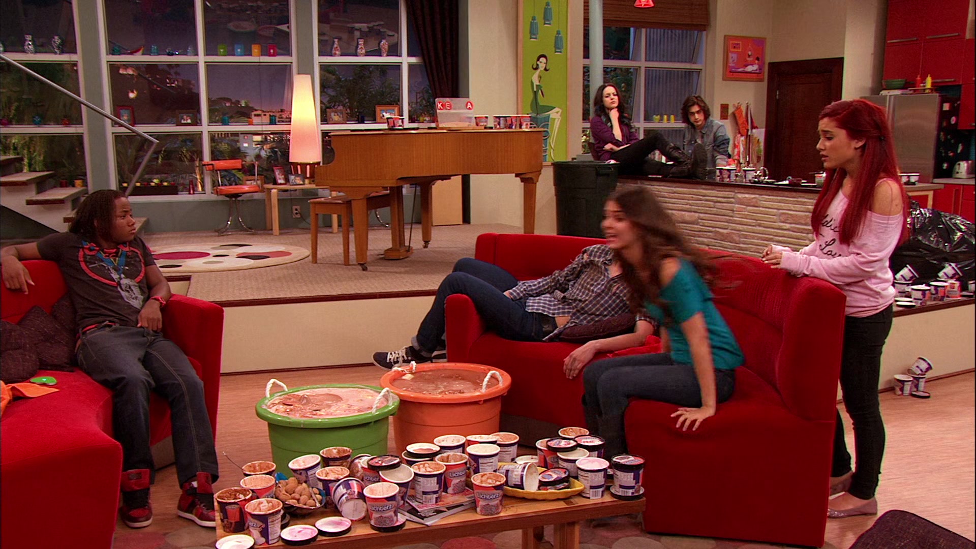 Victorious_S02E03_IceCreamForKe_ha_VJBR_1652.jpg