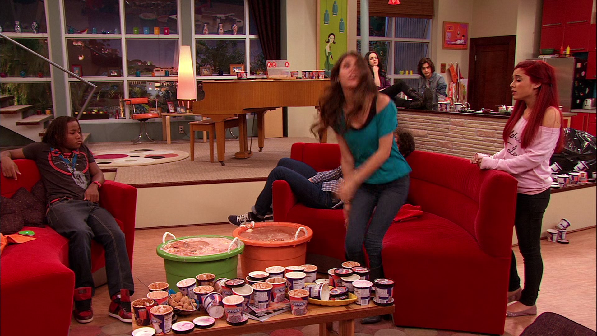 Victorious_S02E03_IceCreamForKe_ha_VJBR_1653.jpg