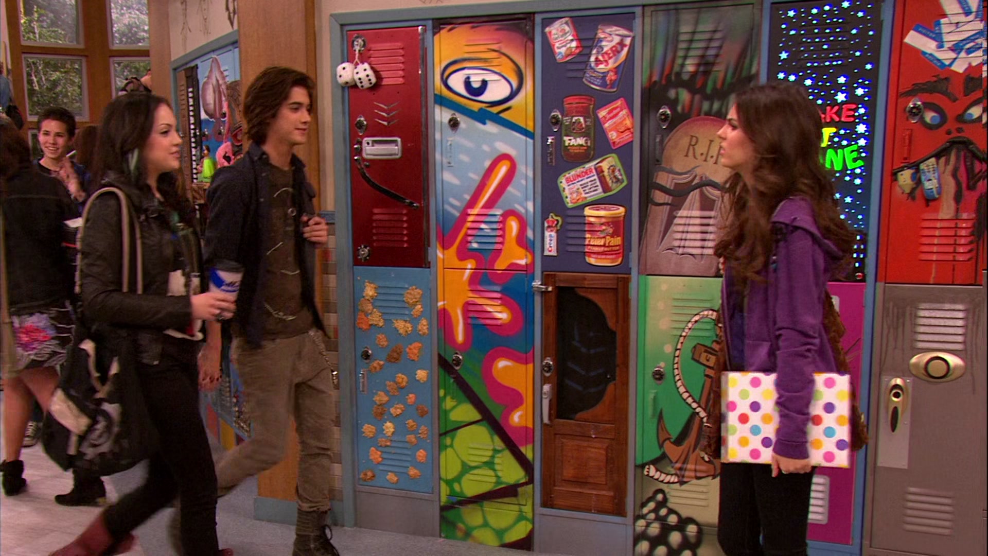 Victorious_S02E03_IceCreamForKe_ha_VJBR_1802.jpg