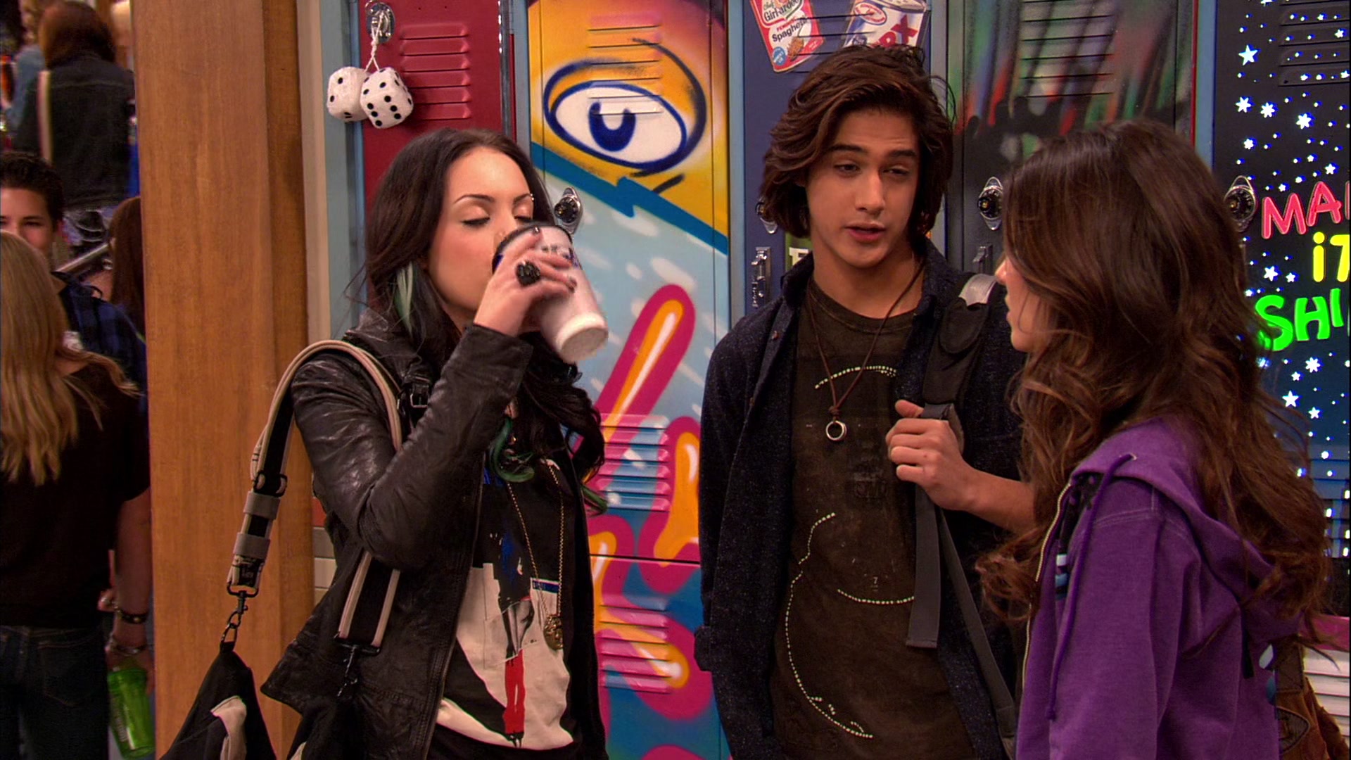 Victorious_S02E03_IceCreamForKe_ha_VJBR_1818.jpg