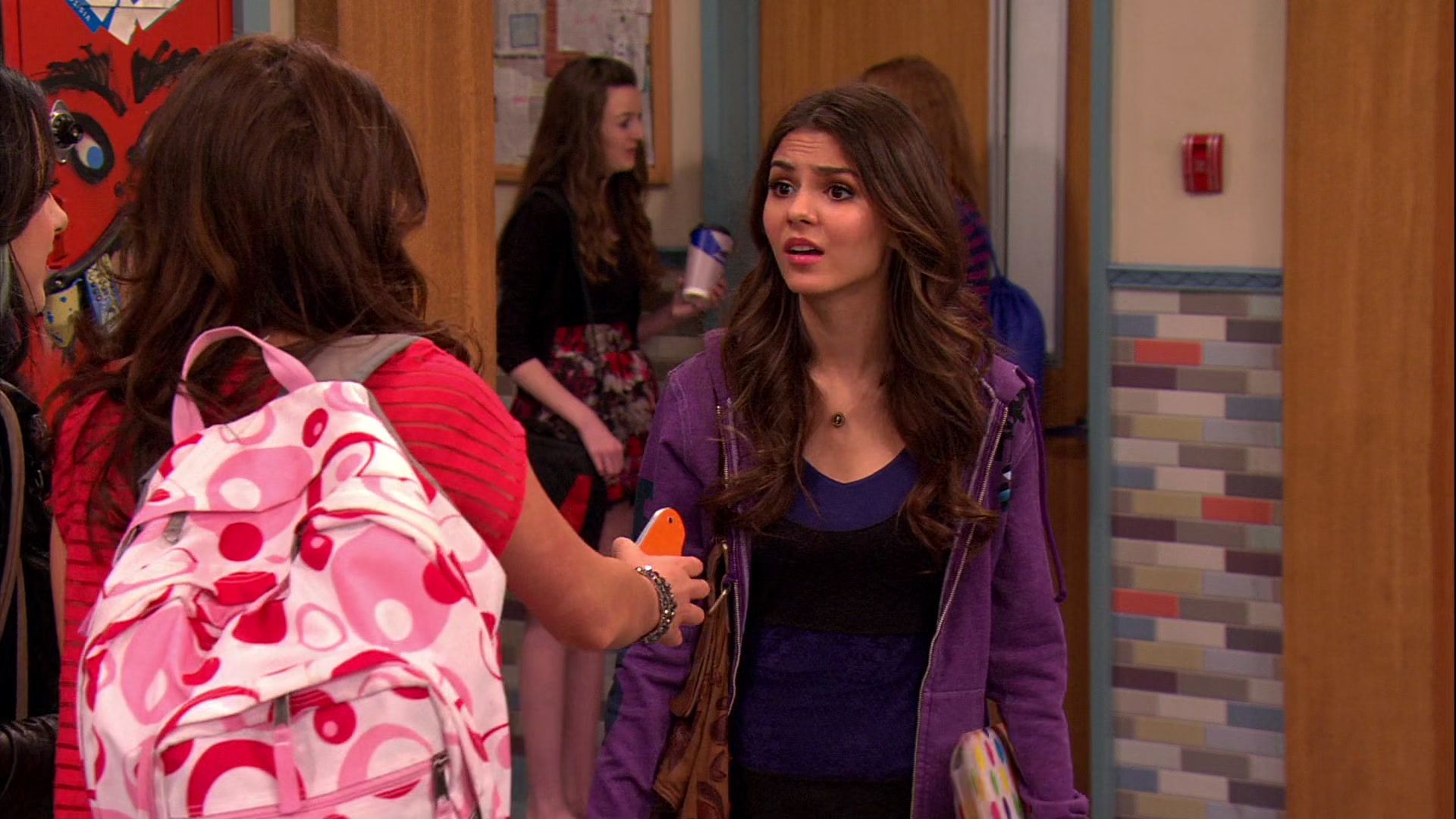 Victorious_S02E03_IceCreamForKe_ha_VJBR_1856.jpg