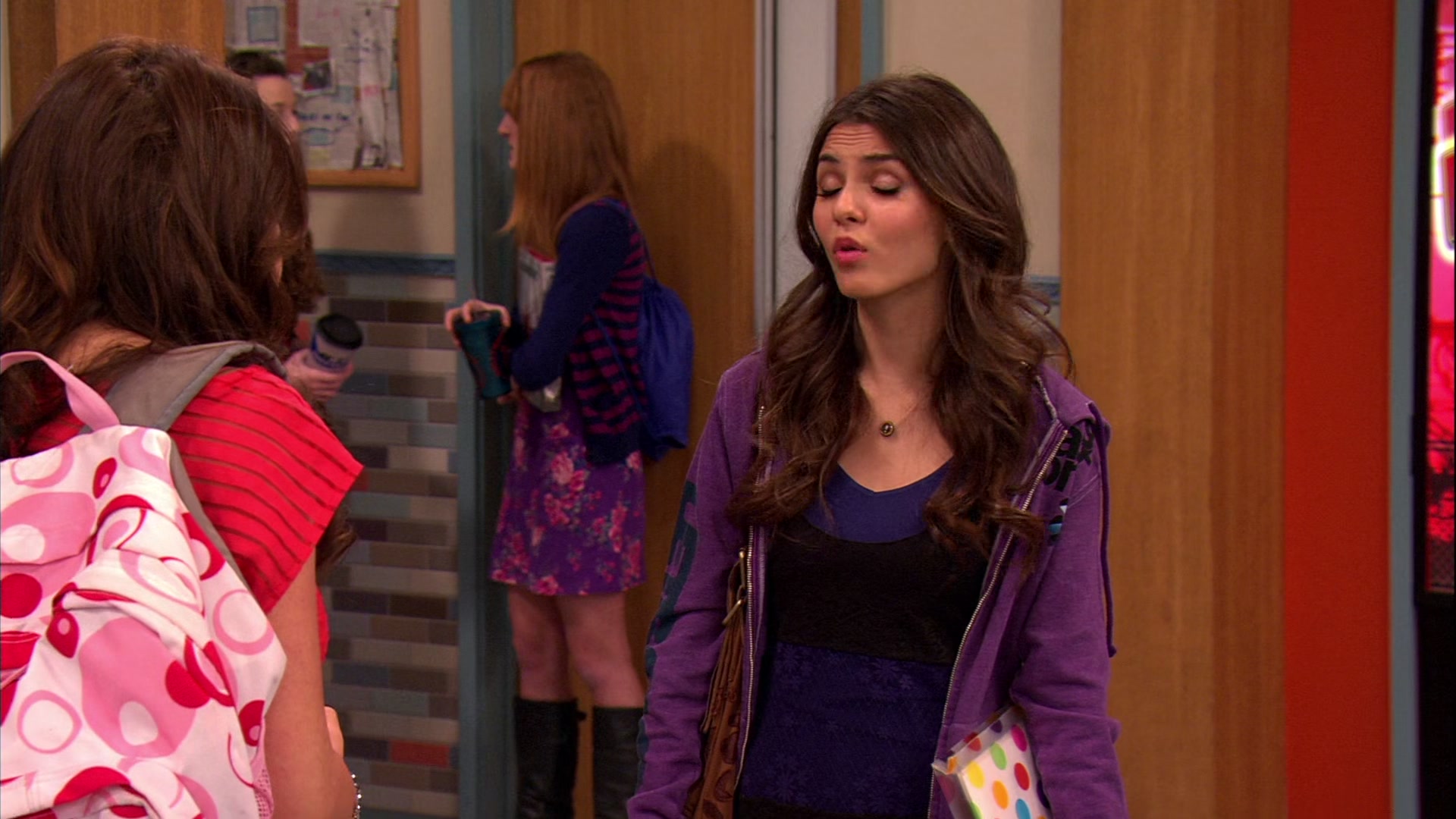 Victorious_S02E03_IceCreamForKe_ha_VJBR_1875.jpg