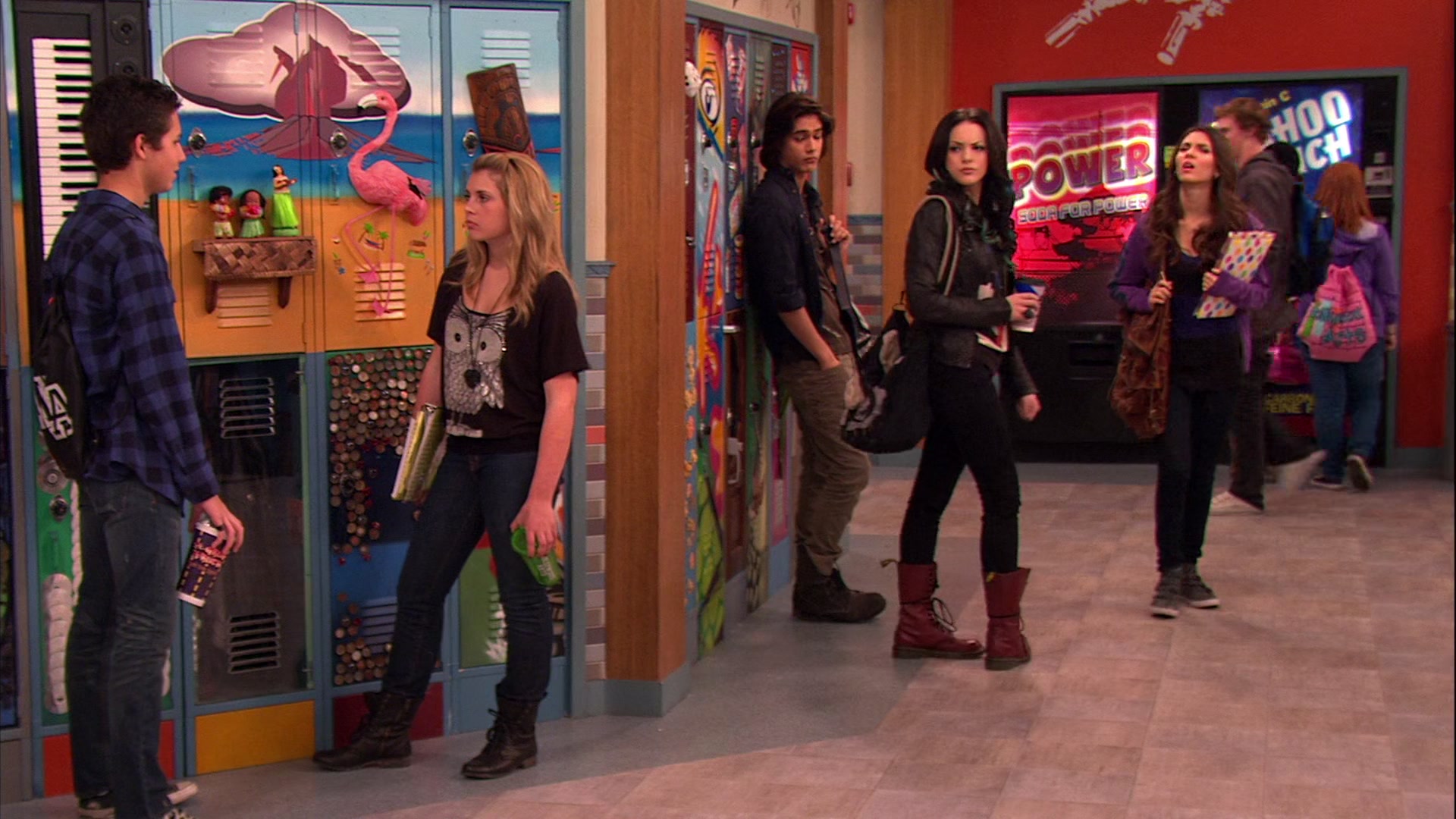 Victorious_S02E03_IceCreamForKe_ha_VJBR_1978.jpg