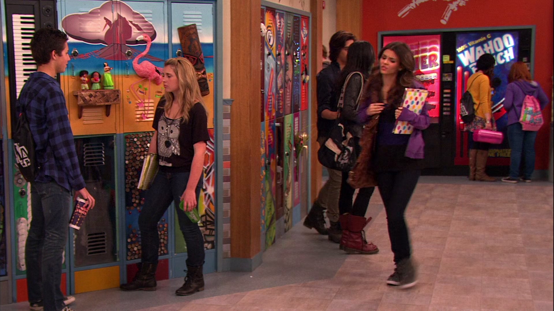 Victorious_S02E03_IceCreamForKe_ha_VJBR_1982.jpg