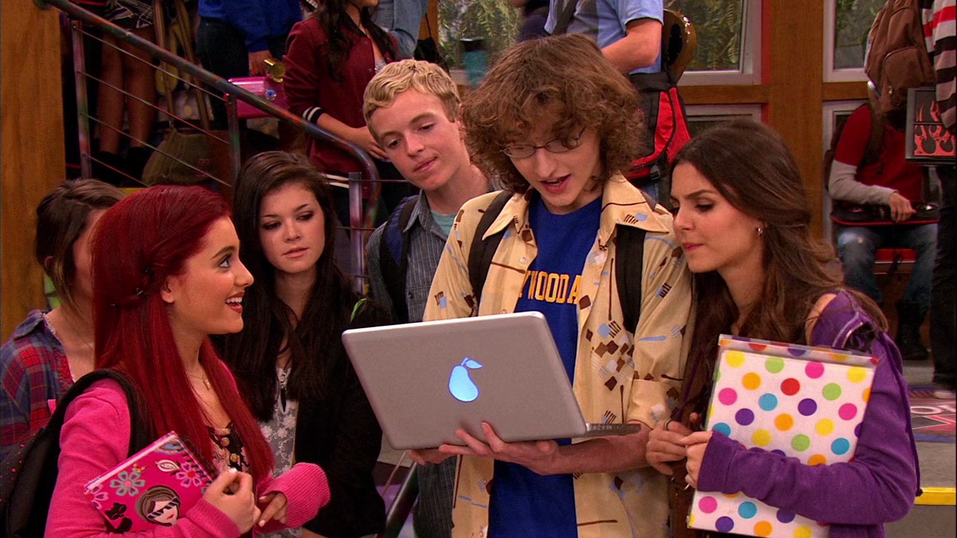 Victorious_S02E03_IceCreamForKe_ha_VJBR_1991.jpg