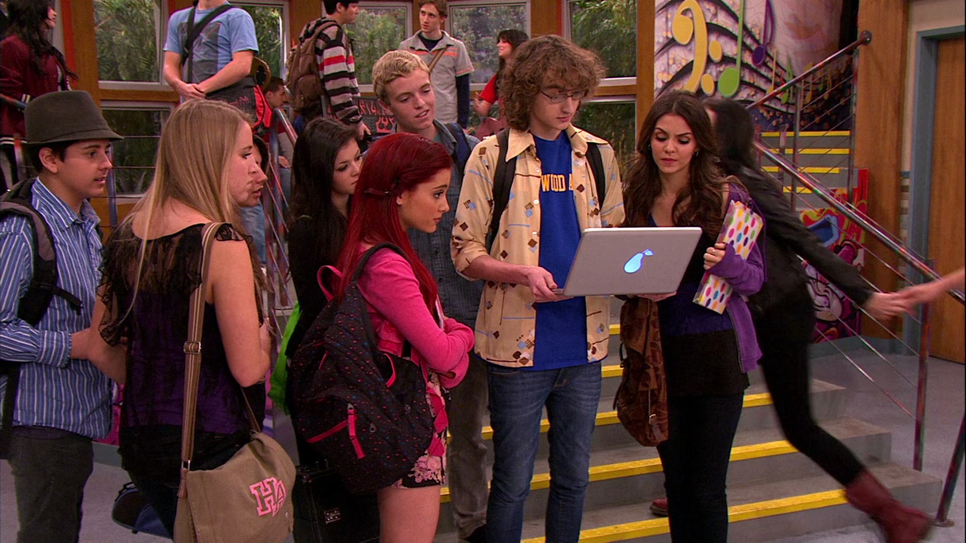 Victorious_S02E03_IceCreamForKe_ha_VJBR_2000.jpg