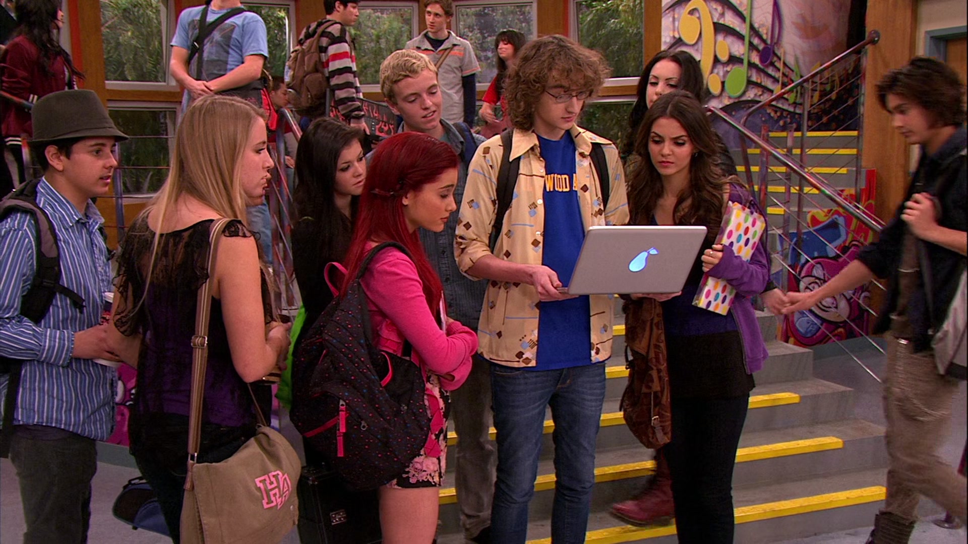 Victorious_S02E03_IceCreamForKe_ha_VJBR_2001.jpg