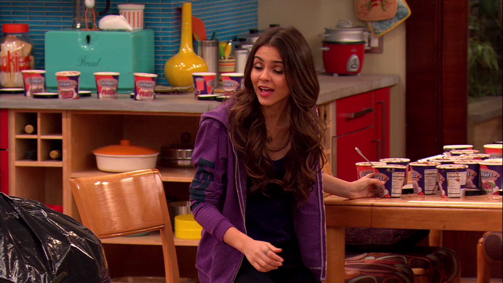 Victorious_S02E03_IceCreamForKe_ha_VJBR_2112.jpg