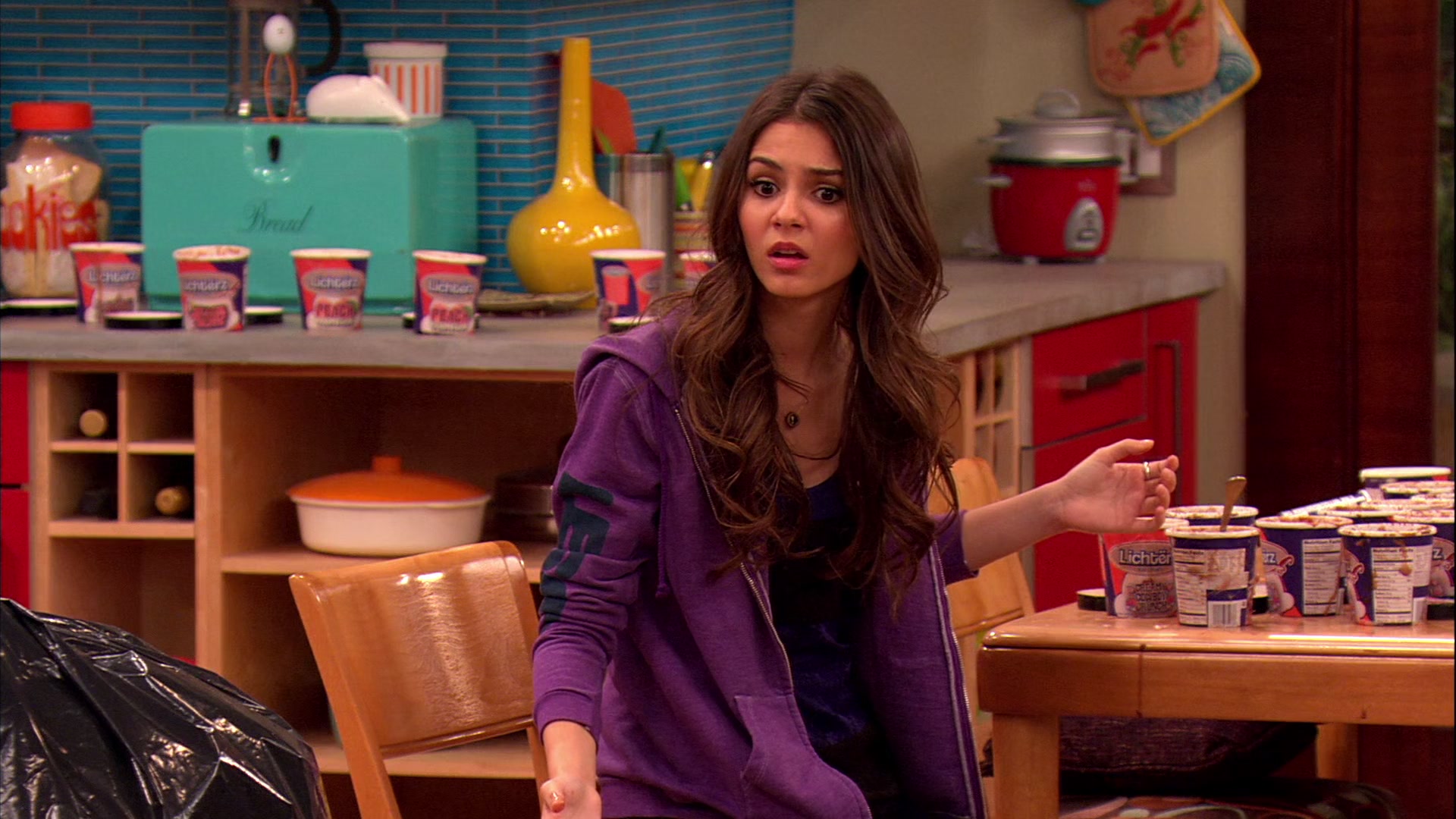 Victorious_S02E03_IceCreamForKe_ha_VJBR_2121.jpg