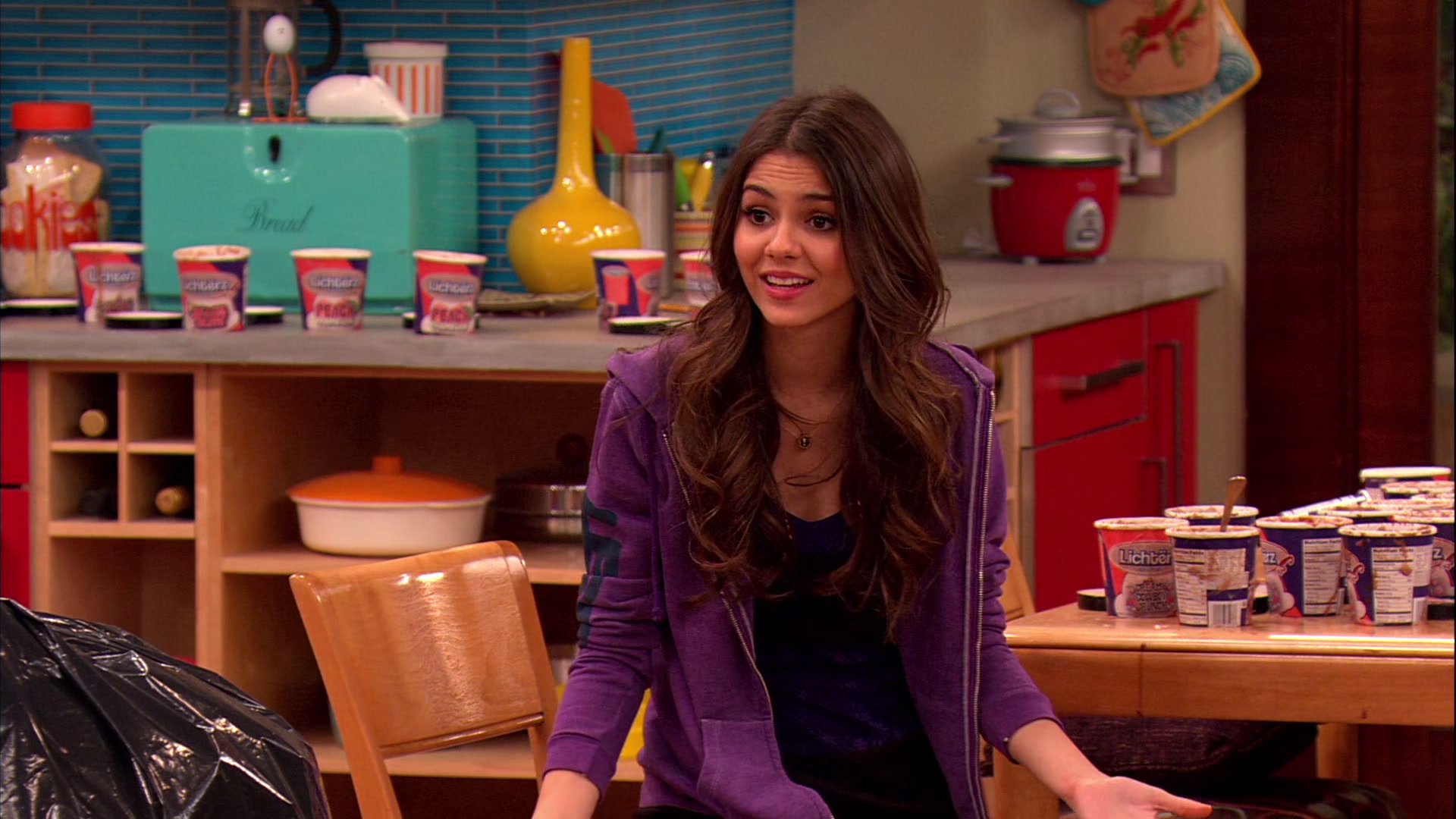 Victorious_S02E03_IceCreamForKe_ha_VJBR_2127.jpg