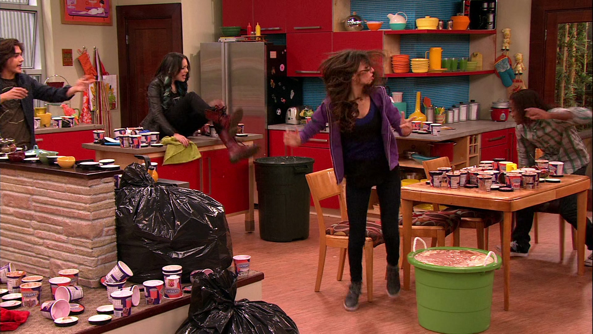 Victorious_S02E03_IceCreamForKe_ha_VJBR_2137.jpg