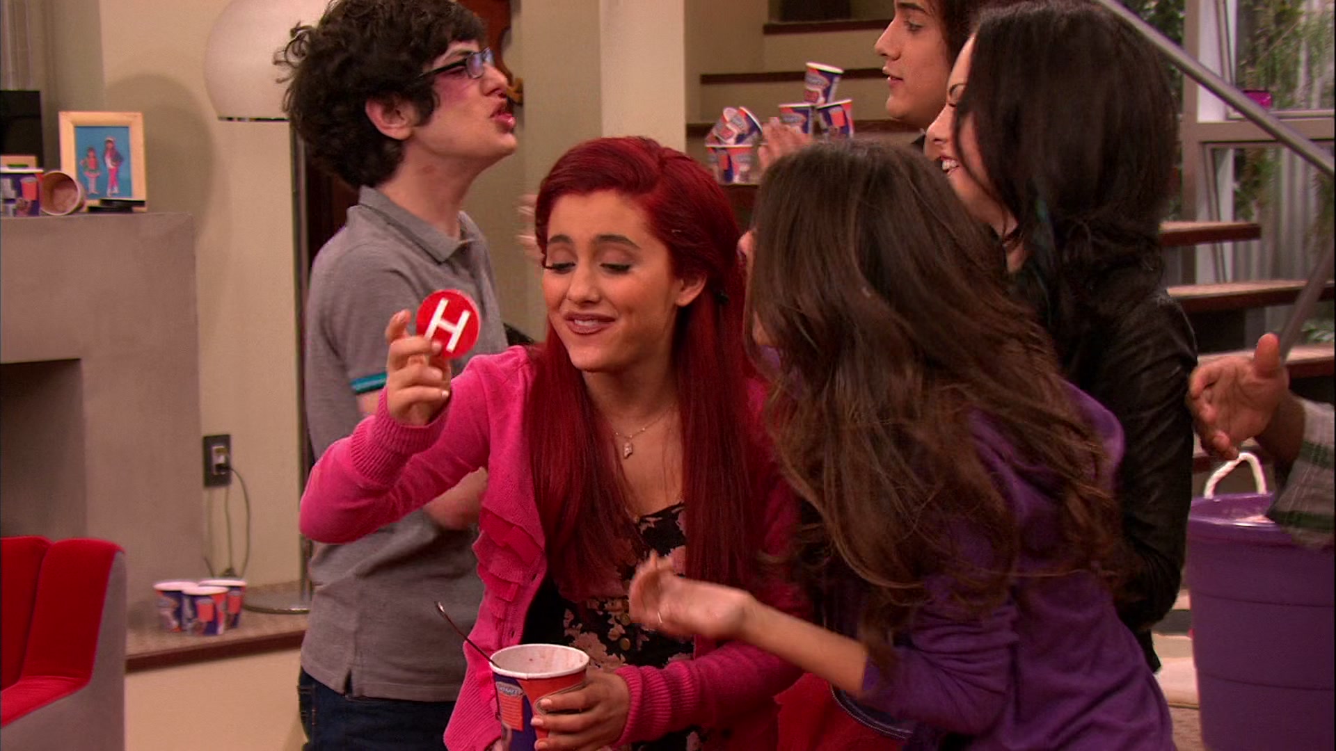 Victorious_S02E03_IceCreamForKe_ha_VJBR_2151.jpg