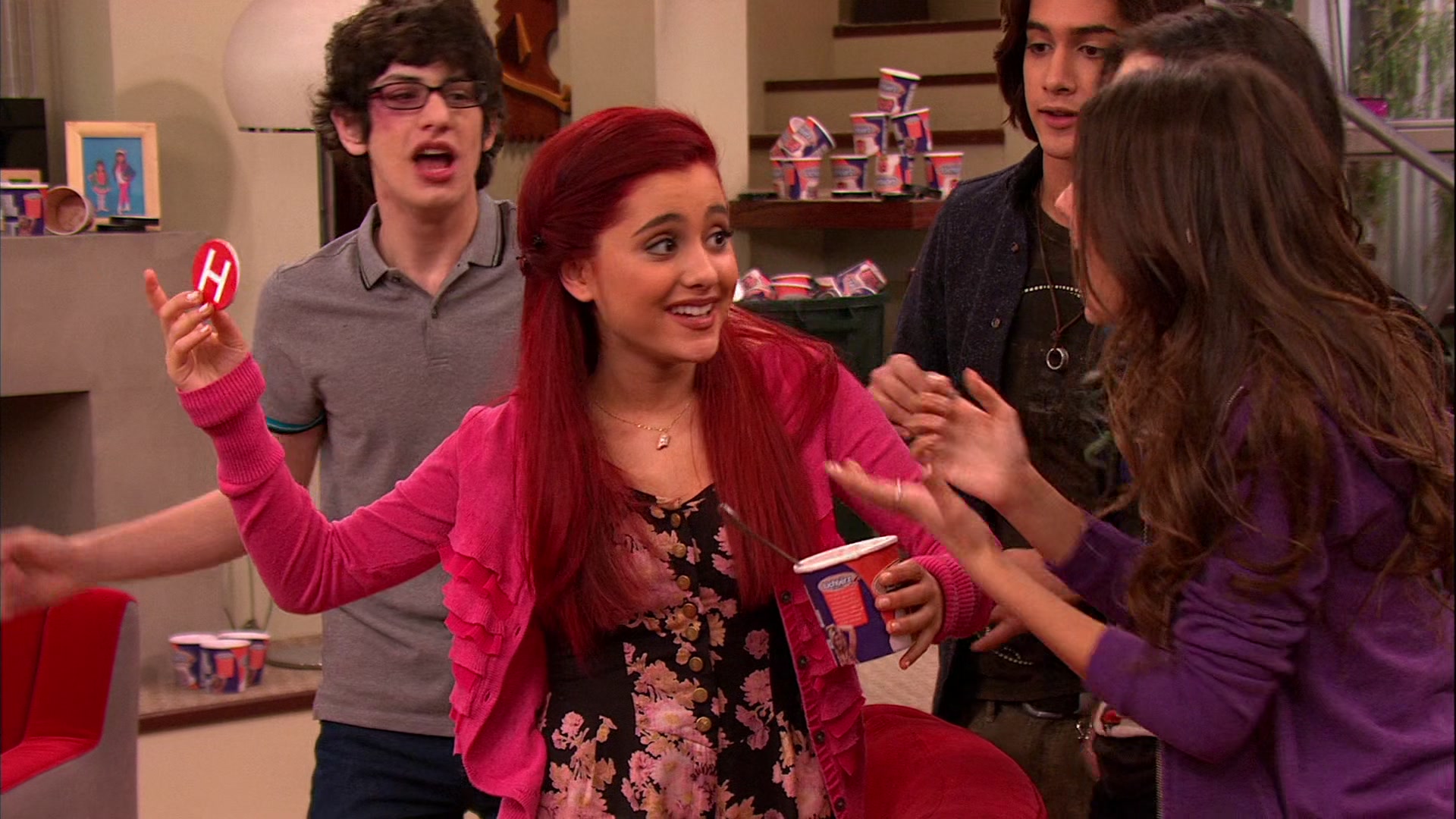 Victorious_S02E03_IceCreamForKe_ha_VJBR_2154.jpg