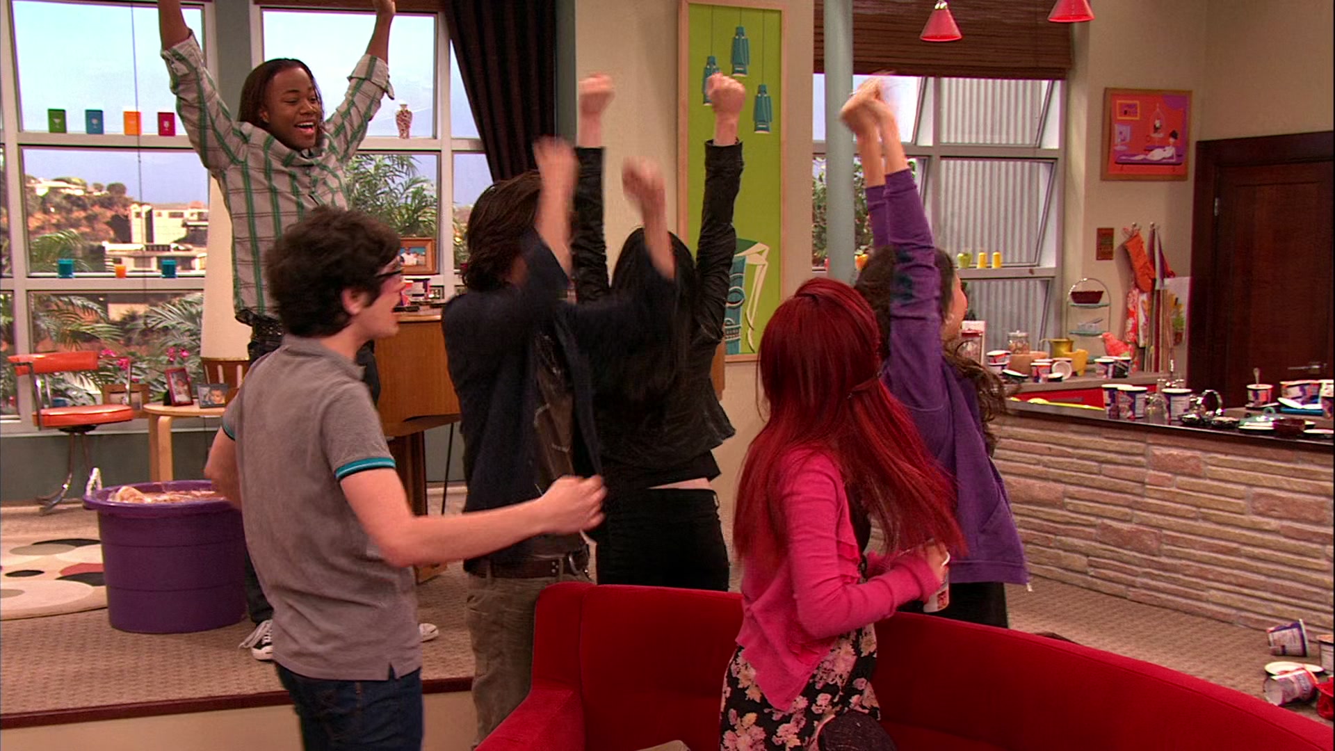 Victorious_S02E03_IceCreamForKe_ha_VJBR_2174.jpg