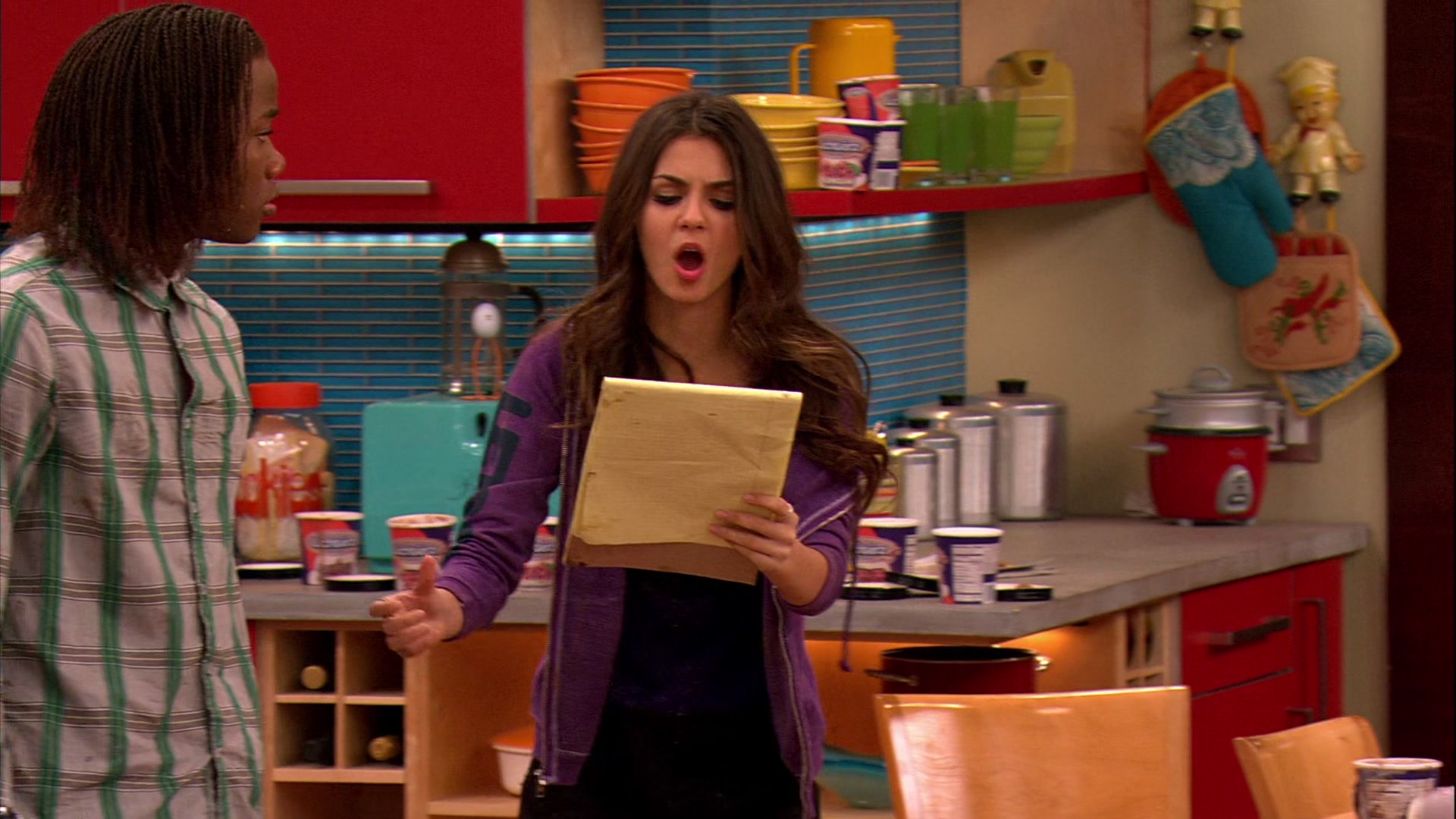 Victorious_S02E03_IceCreamForKe_ha_VJBR_2374.jpg