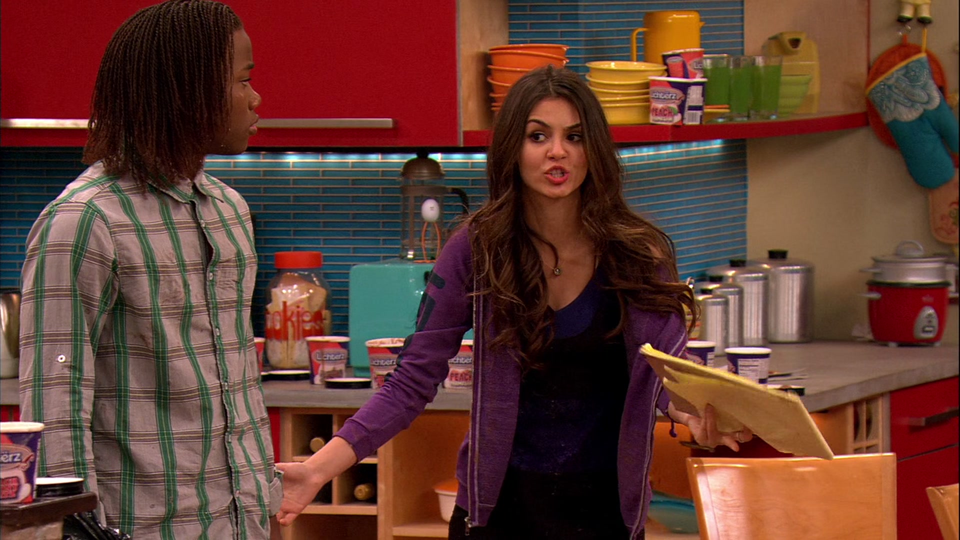 Victorious_S02E03_IceCreamForKe_ha_VJBR_2377.jpg