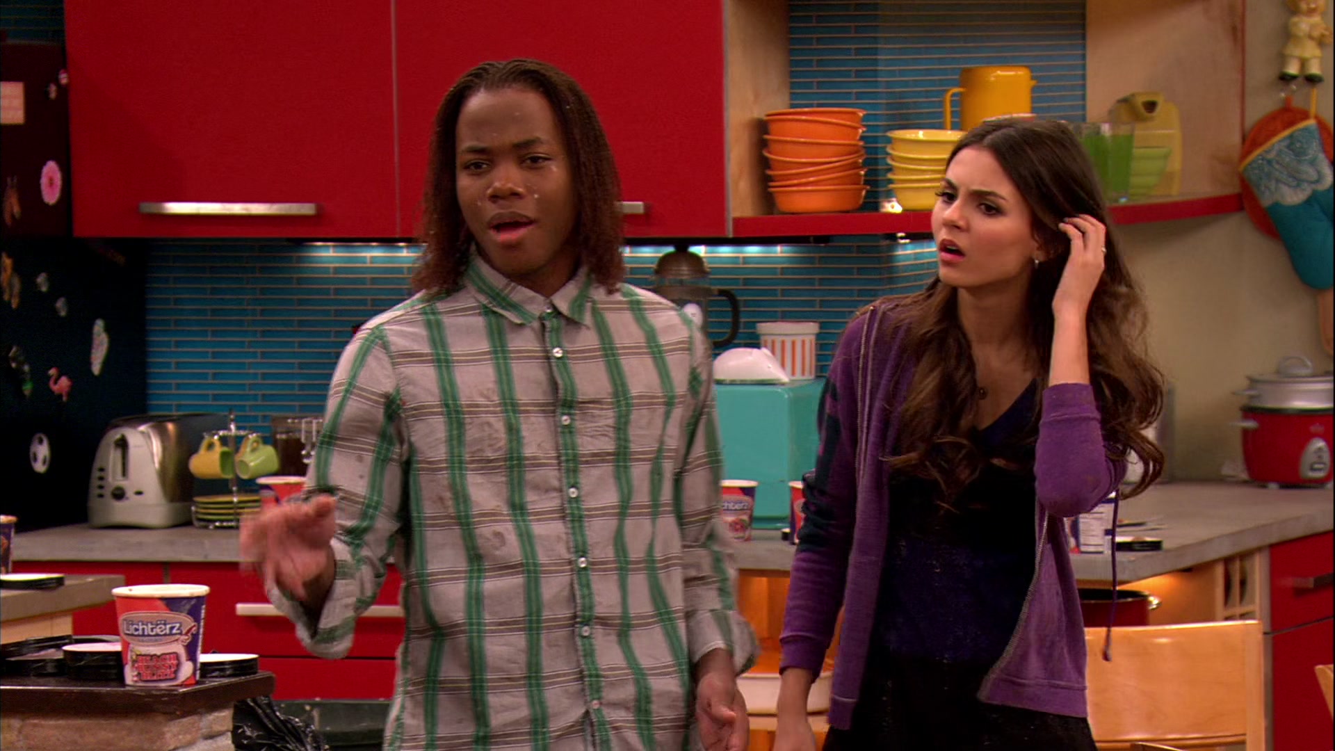 Victorious_S02E03_IceCreamForKe_ha_VJBR_2406.jpg