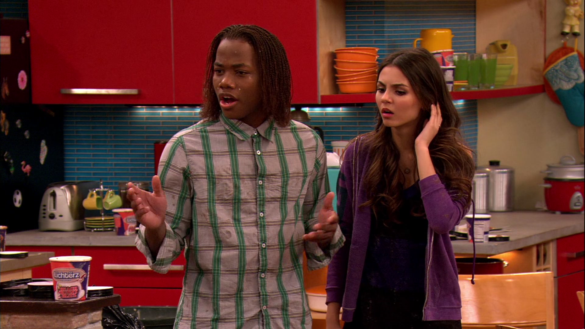 Victorious_S02E03_IceCreamForKe_ha_VJBR_2408.jpg