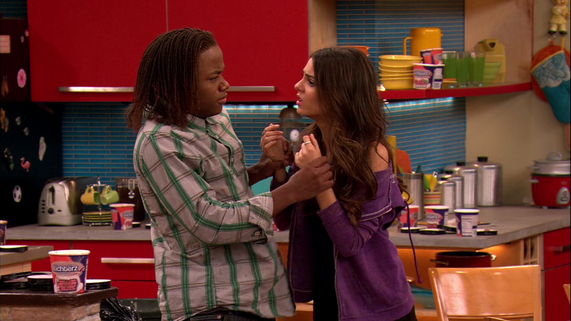 Victorious_S02E03_IceCreamForKe_ha_VJBR_2419.jpg