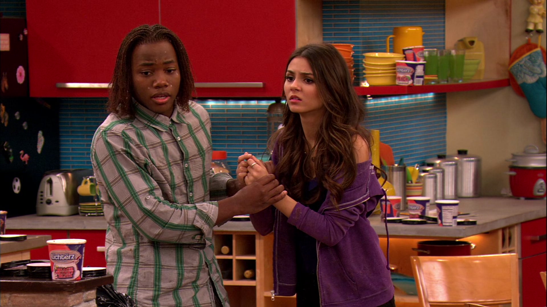 Victorious_S02E03_IceCreamForKe_ha_VJBR_2424.jpg