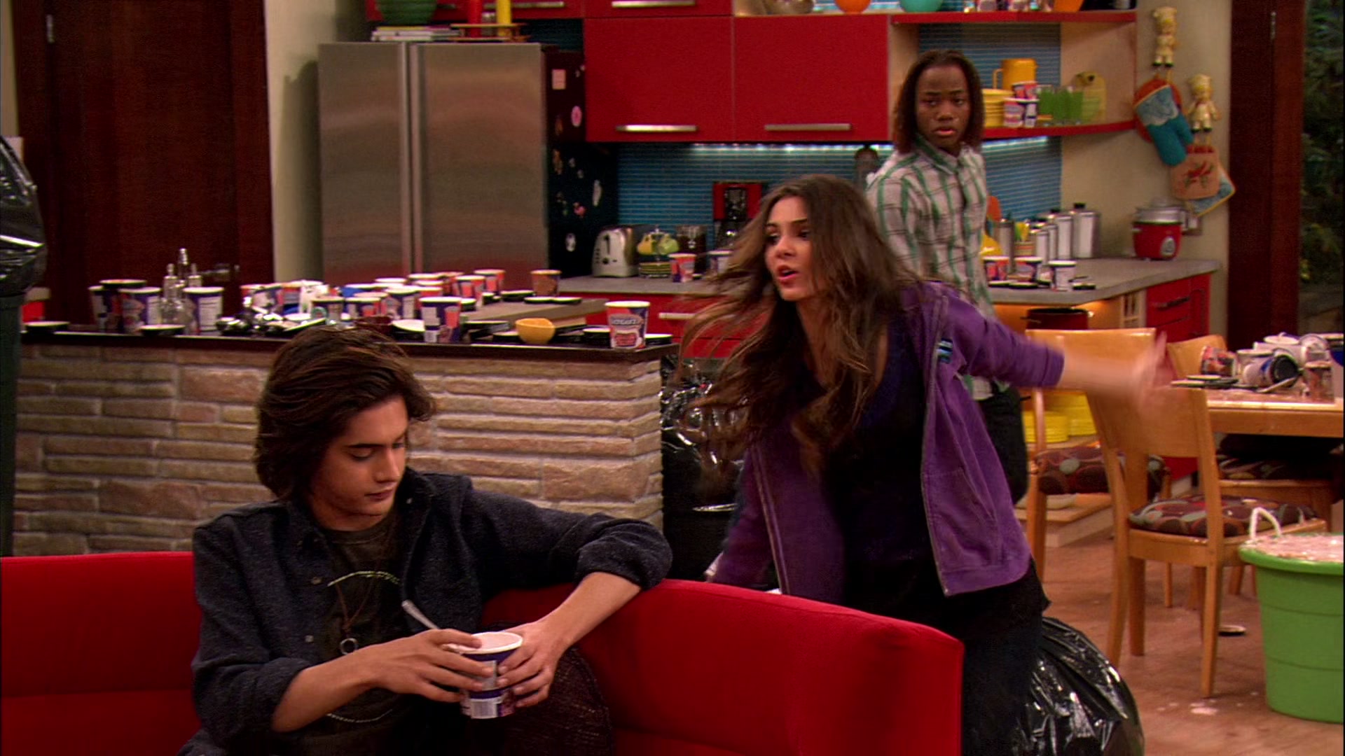 Victorious_S02E03_IceCreamForKe_ha_VJBR_2435.jpg