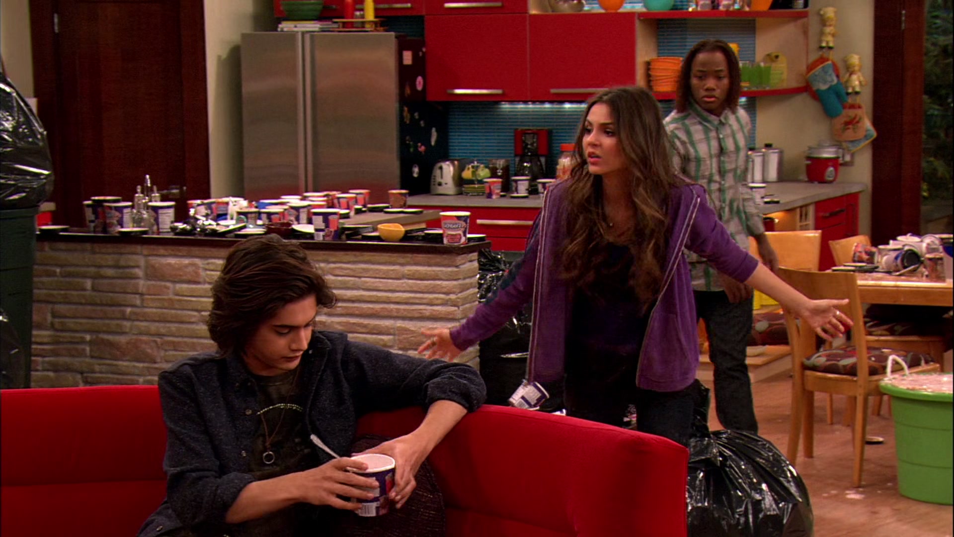 Victorious_S02E03_IceCreamForKe_ha_VJBR_2436.jpg