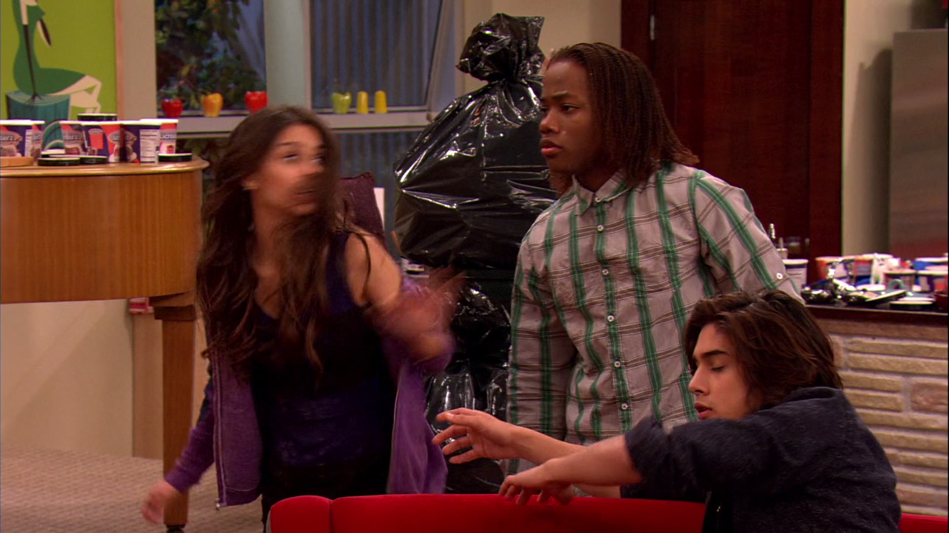 Victorious_S02E03_IceCreamForKe_ha_VJBR_2521.jpg