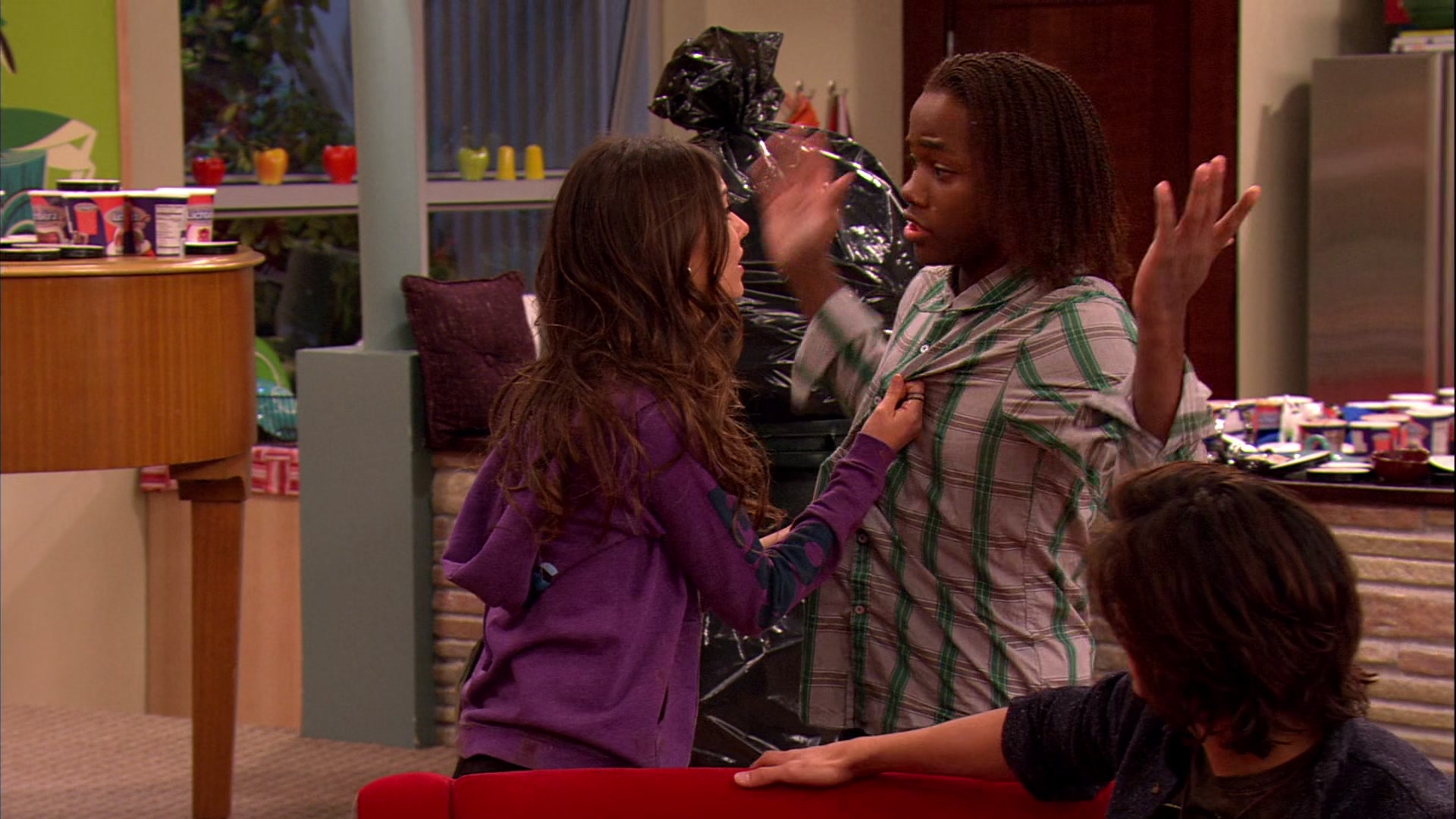 Victorious_S02E03_IceCreamForKe_ha_VJBR_2525.jpg