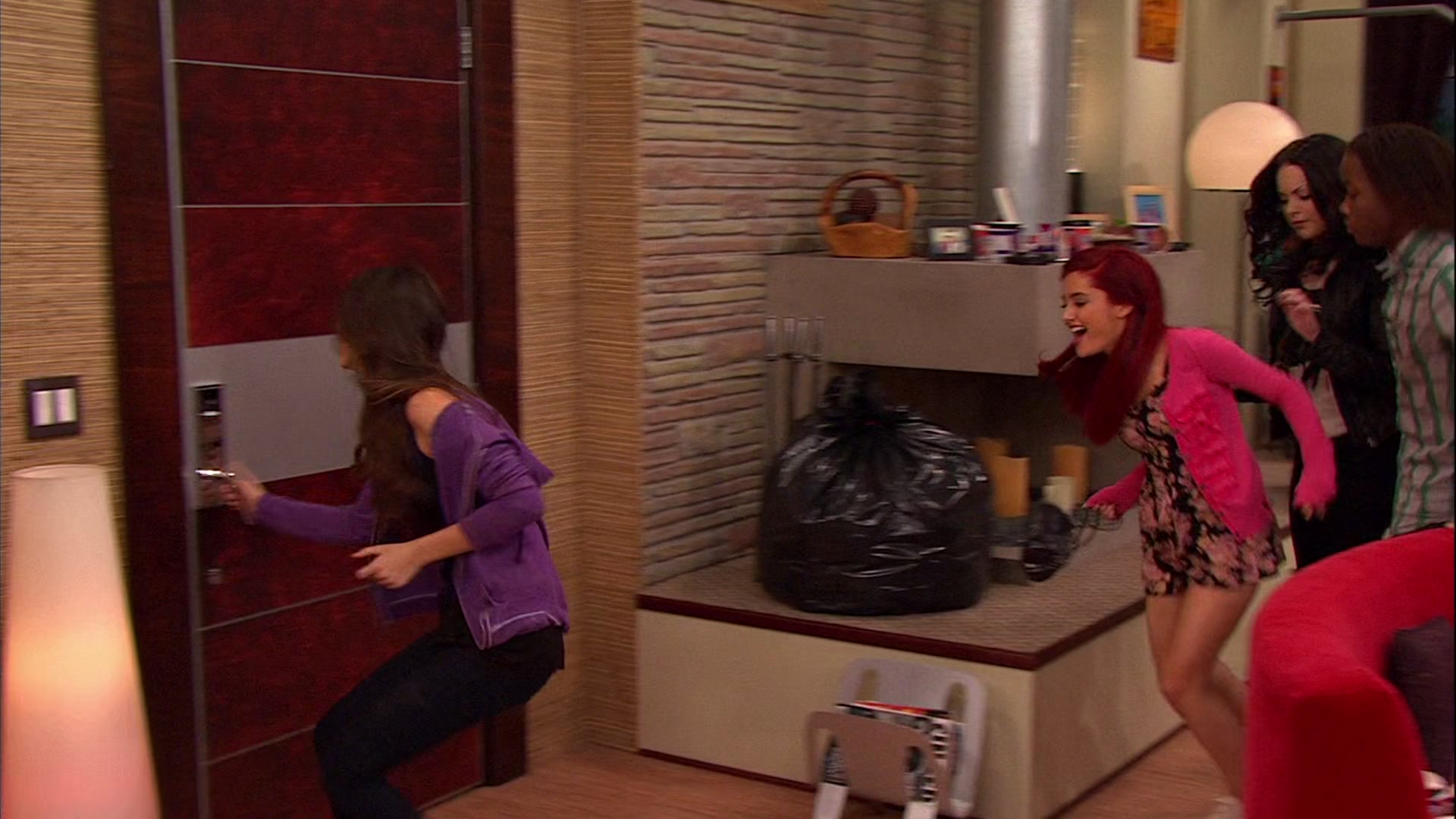 Victorious_S02E03_IceCreamForKe_ha_VJBR_2533.jpg