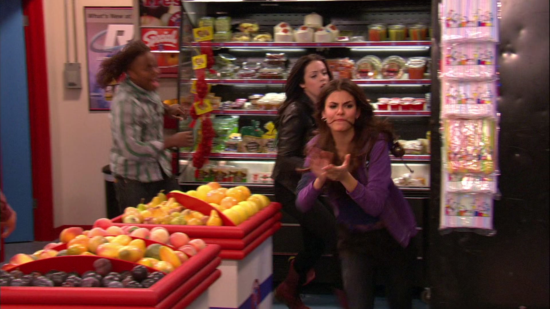 Victorious_S02E03_IceCreamForKe_ha_VJBR_2590.jpg