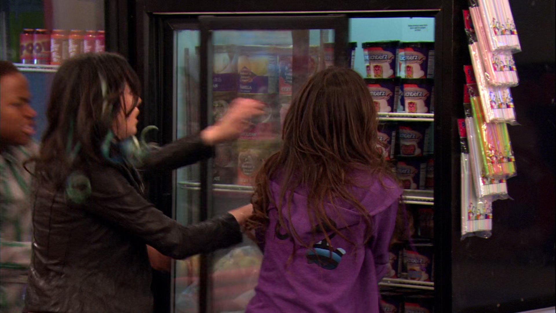 Victorious_S02E03_IceCreamForKe_ha_VJBR_2593.jpg