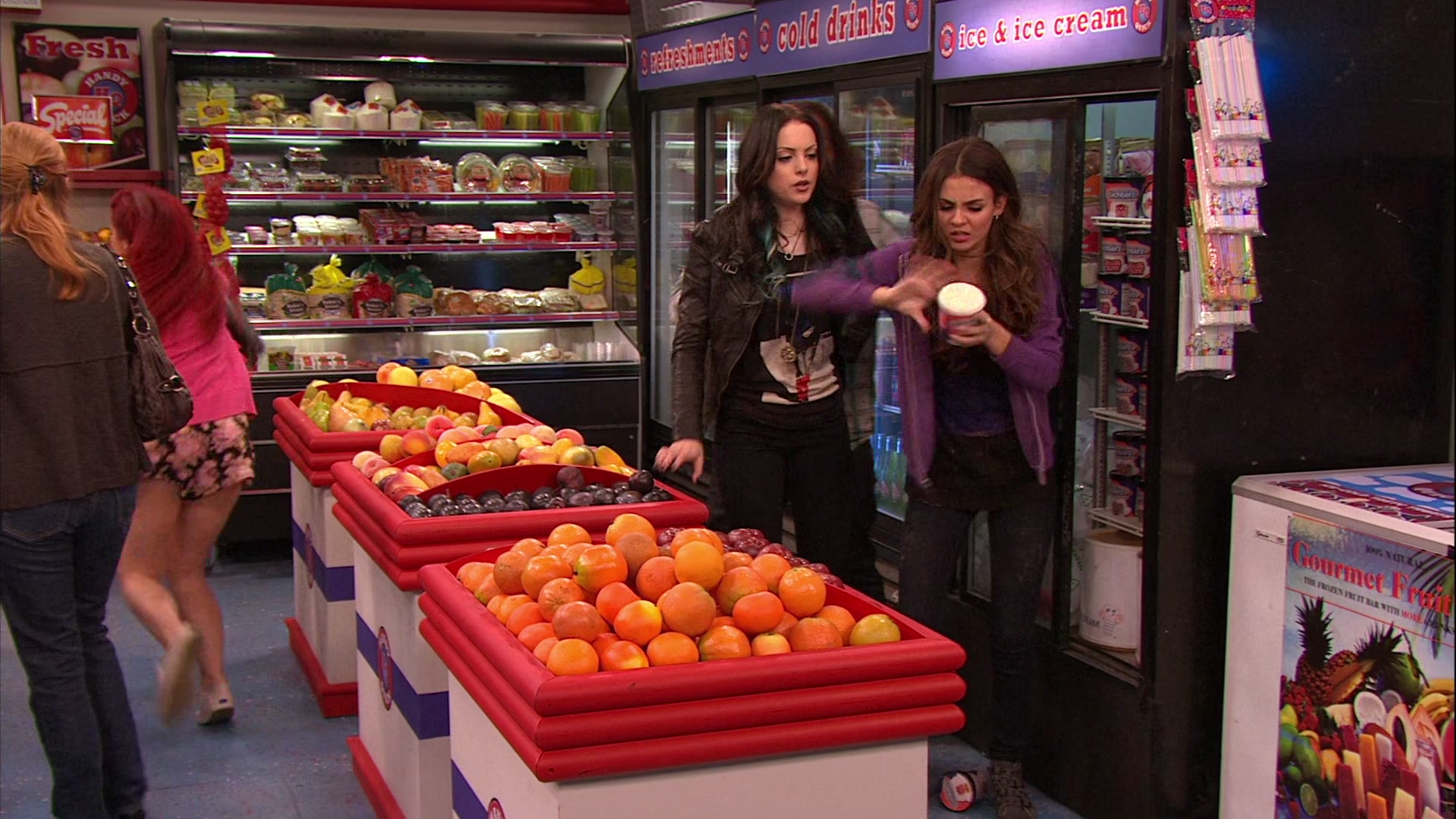 Victorious_S02E03_IceCreamForKe_ha_VJBR_2615.jpg