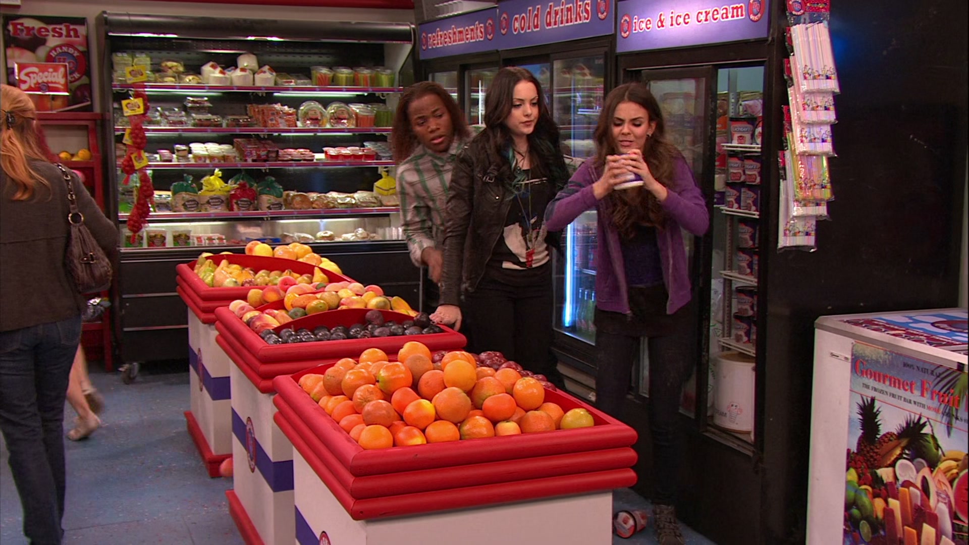 Victorious_S02E03_IceCreamForKe_ha_VJBR_2616.jpg