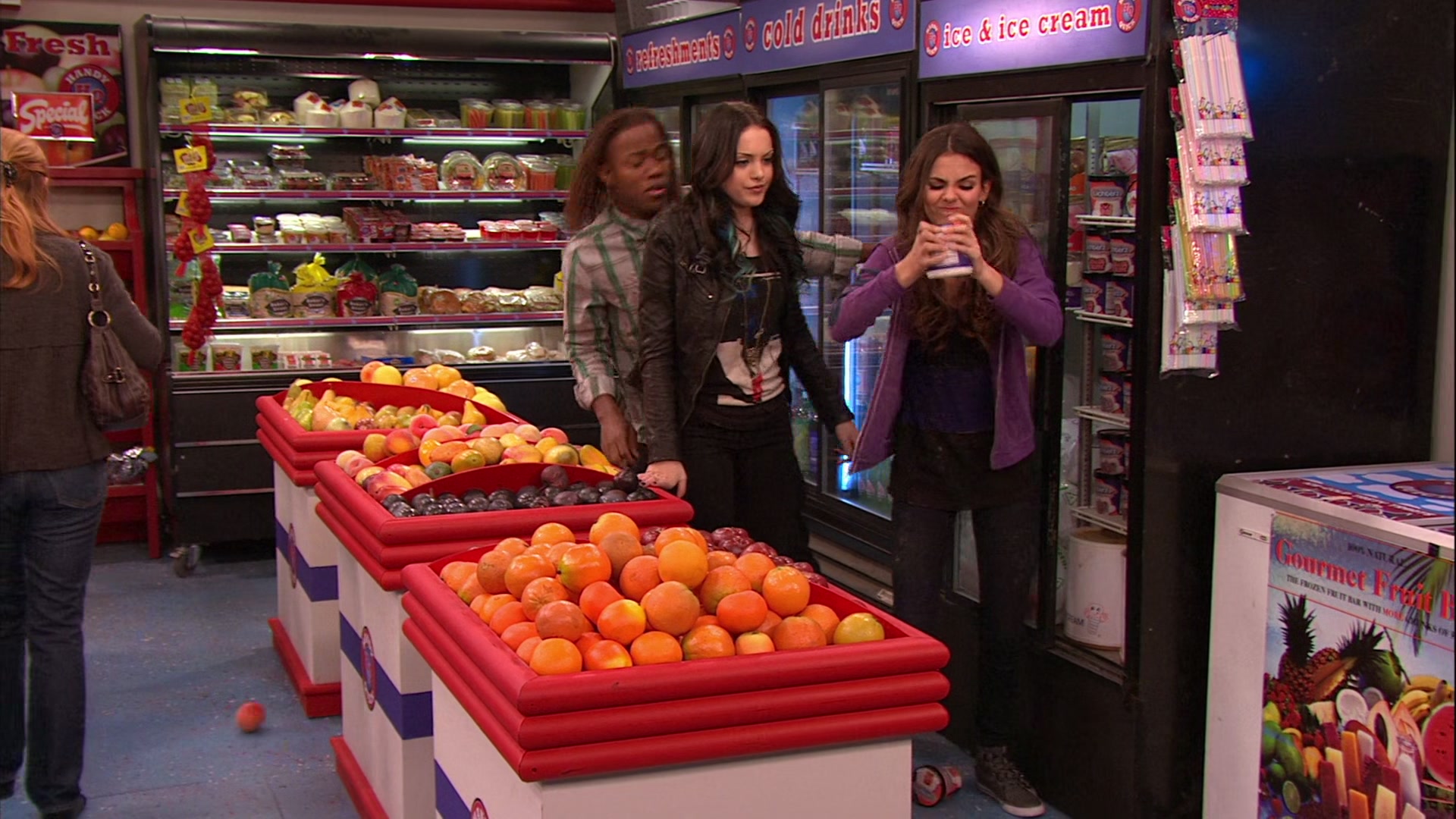 Victorious_S02E03_IceCreamForKe_ha_VJBR_2617.jpg