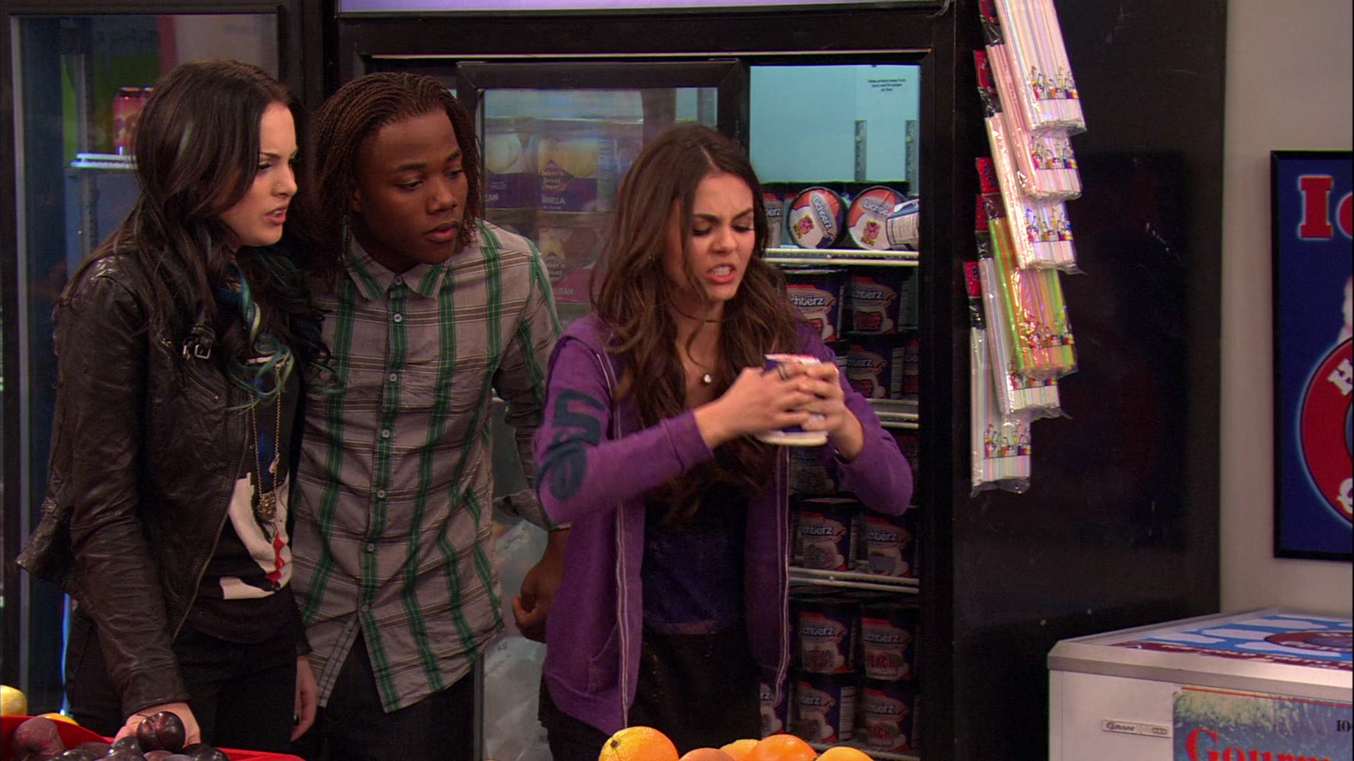 Victorious_S02E03_IceCreamForKe_ha_VJBR_2621.jpg