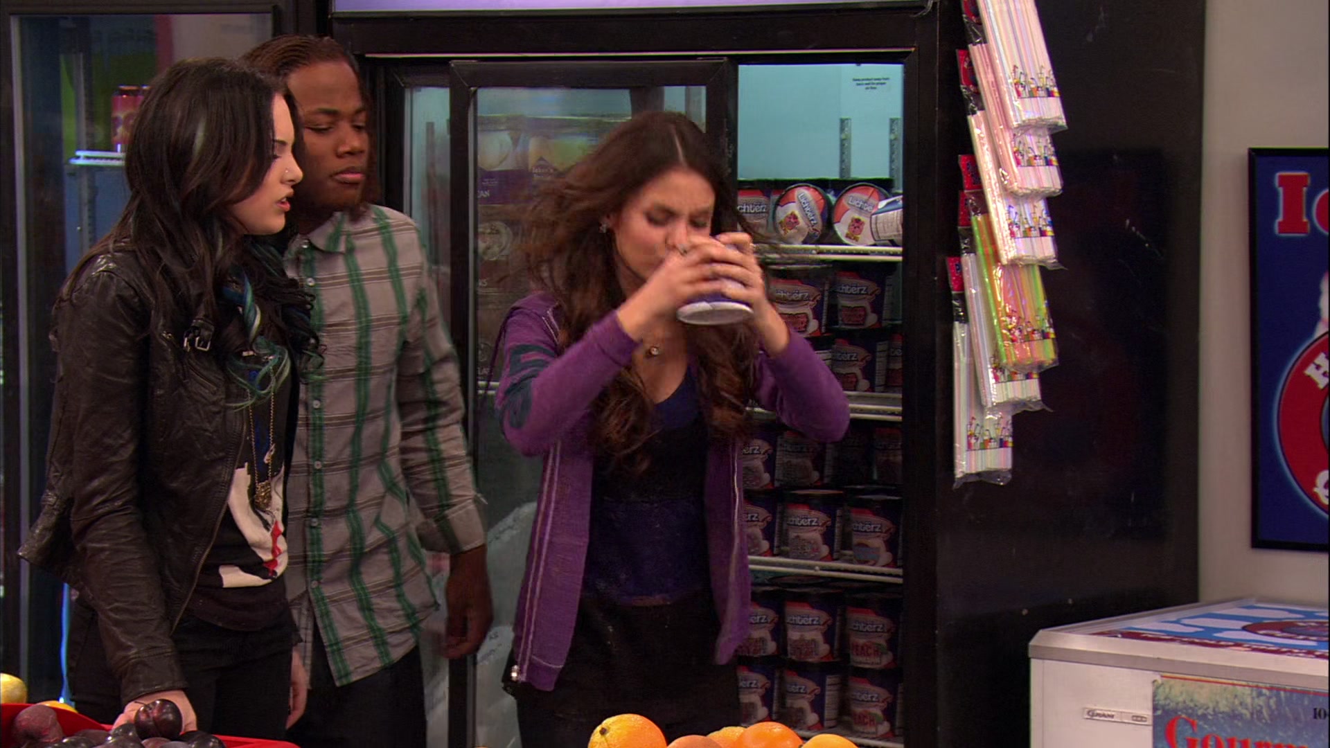 Victorious_S02E03_IceCreamForKe_ha_VJBR_2623.jpg