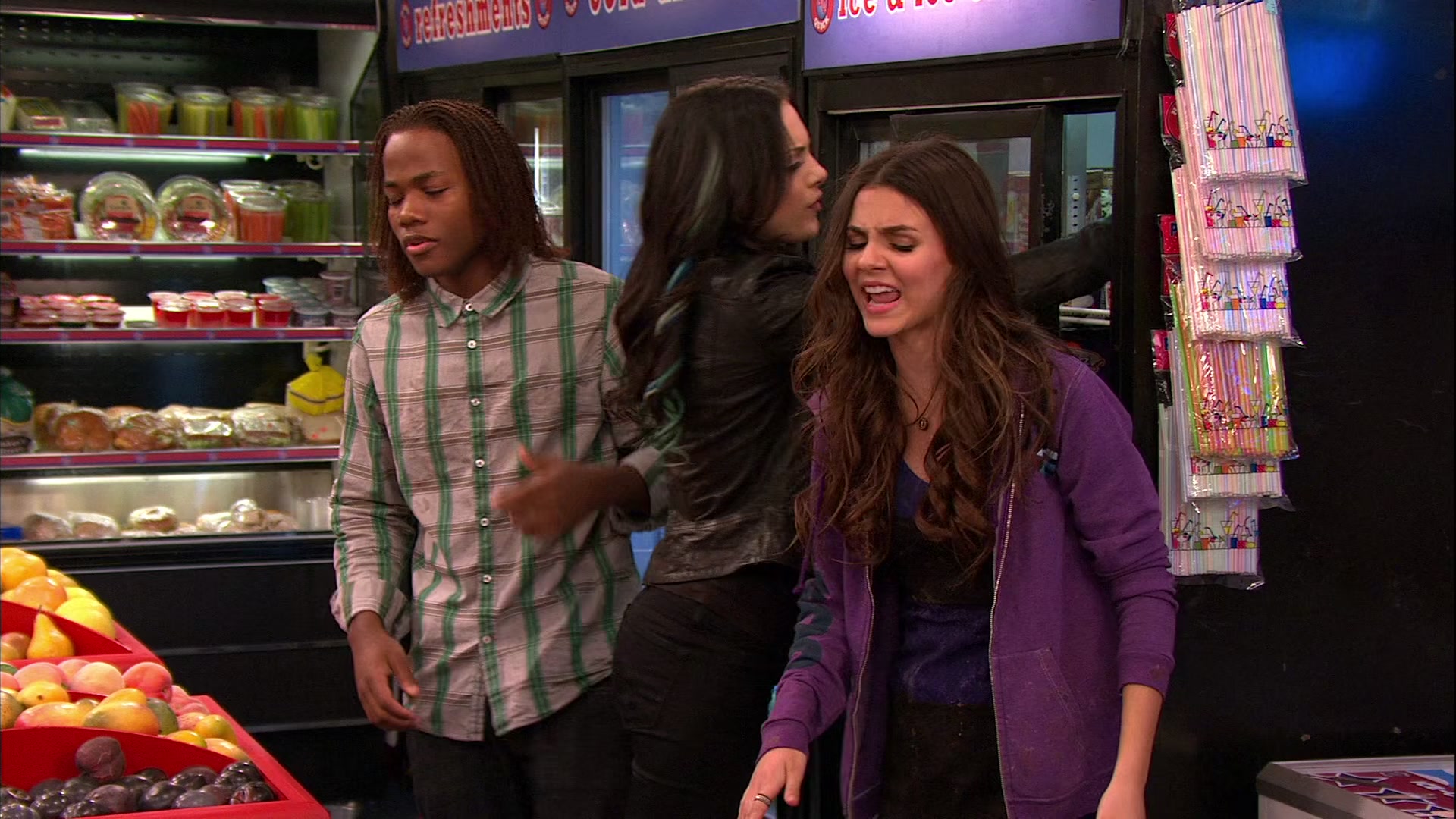 Victorious_S02E03_IceCreamForKe_ha_VJBR_2642.jpg