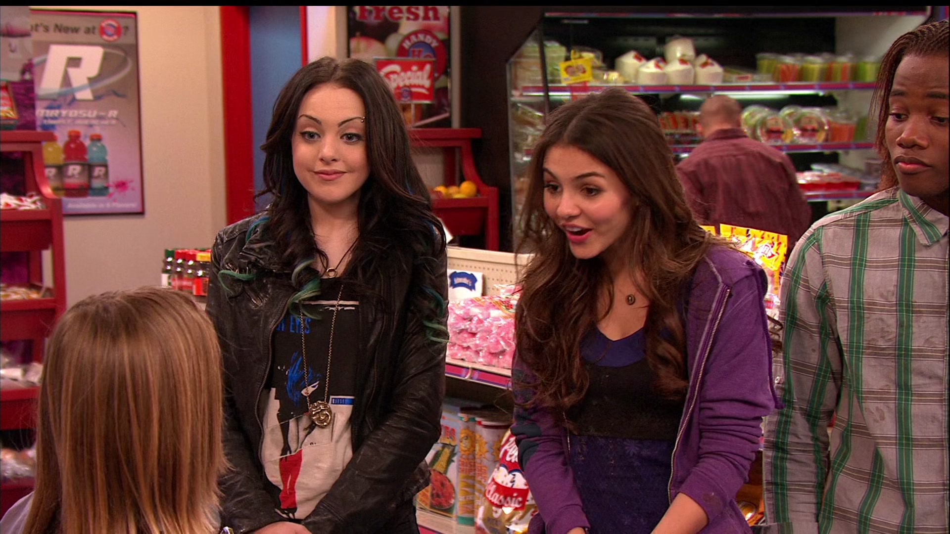 Victorious_S02E03_IceCreamForKe_ha_VJBR_2724.jpg