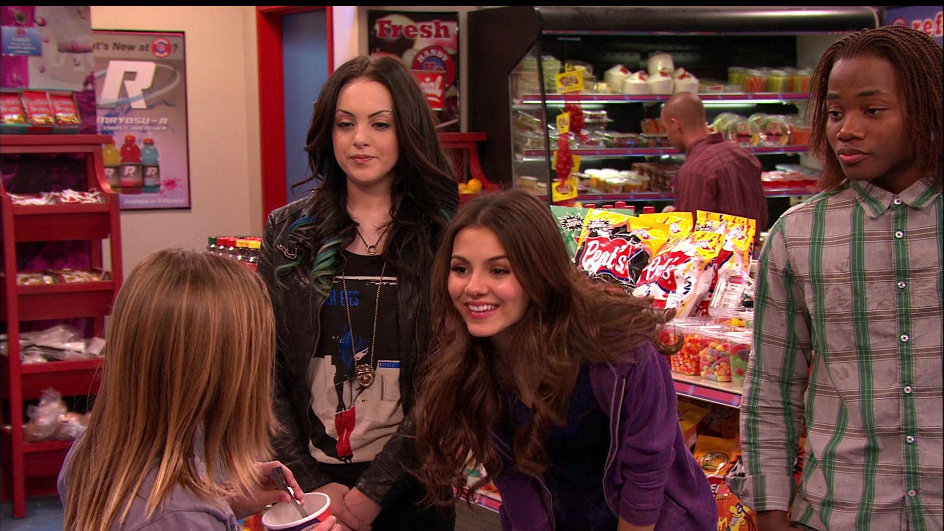 Victorious_S02E03_IceCreamForKe_ha_VJBR_2736.jpg