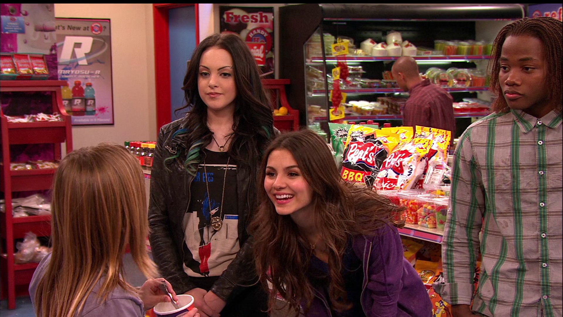 Victorious_S02E03_IceCreamForKe_ha_VJBR_2737.jpg