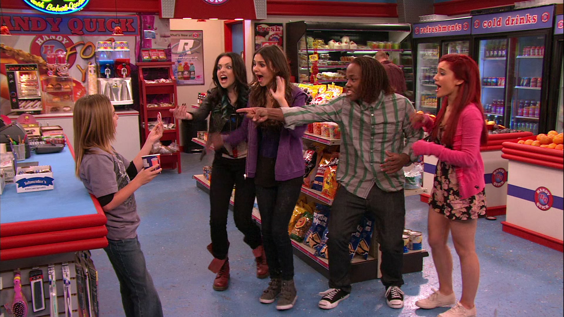 Victorious_S02E03_IceCreamForKe_ha_VJBR_2775.jpg