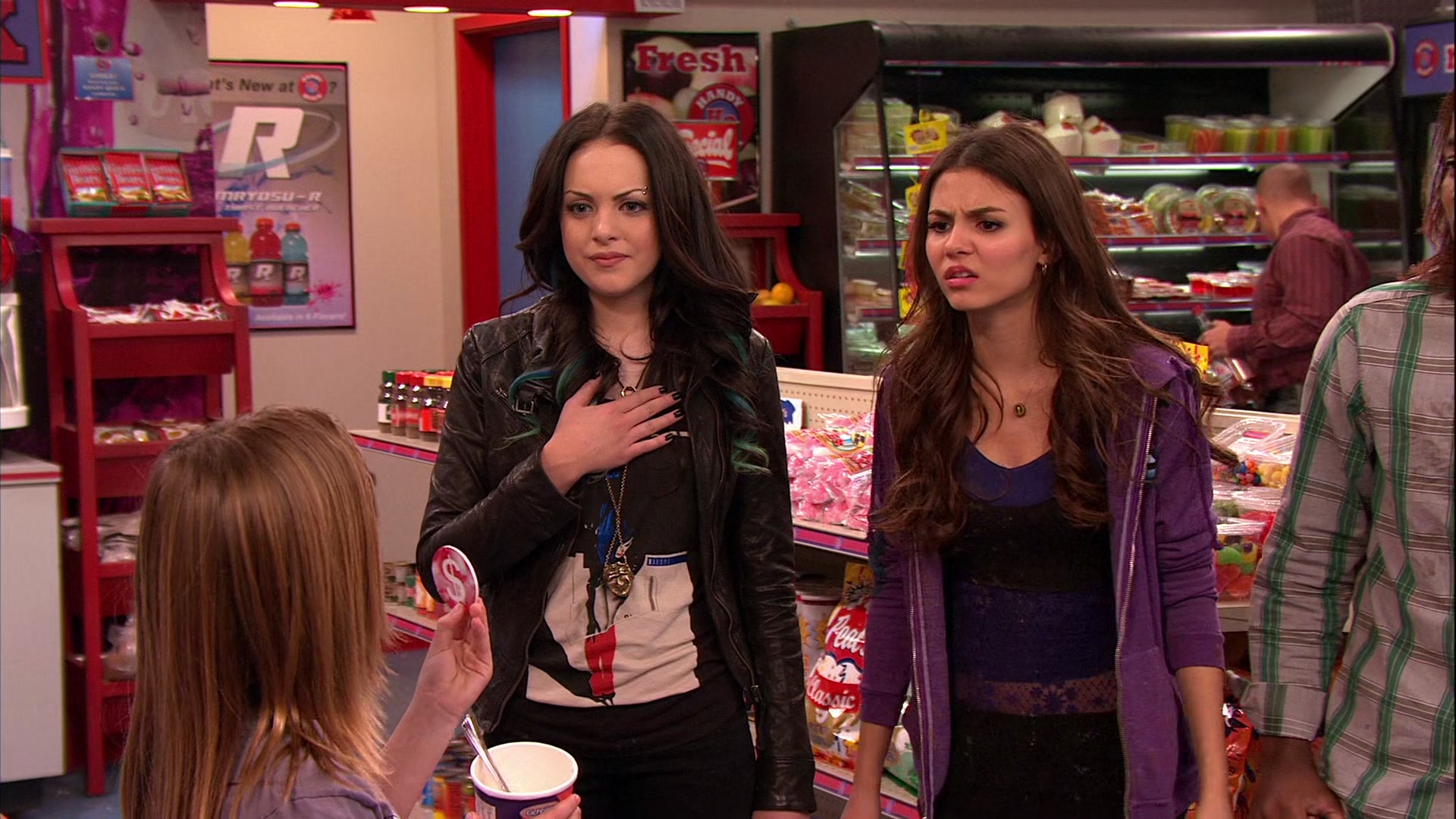 Victorious_S02E03_IceCreamForKe_ha_VJBR_2787.jpg