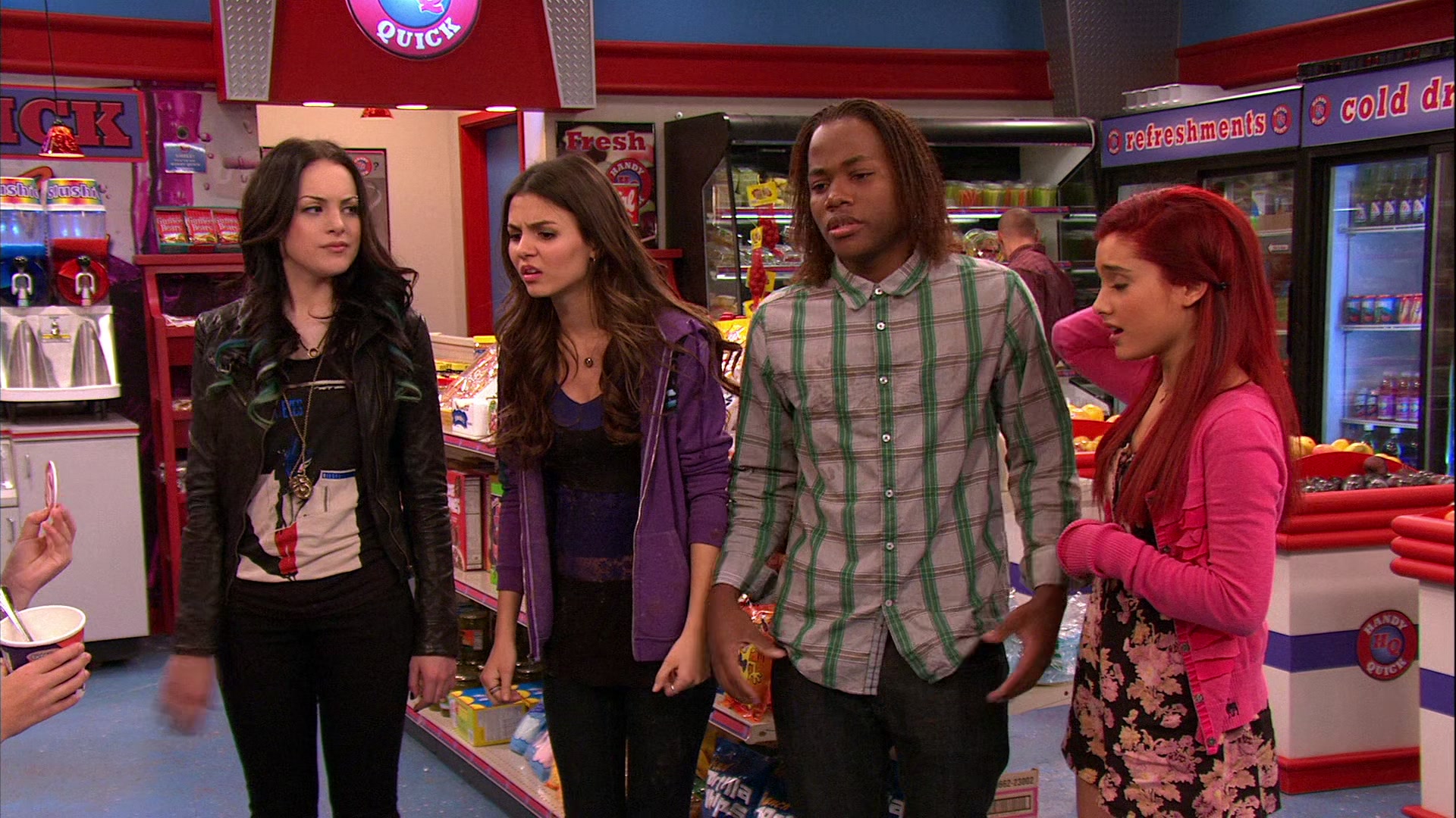 Victorious_S02E03_IceCreamForKe_ha_VJBR_2789.jpg